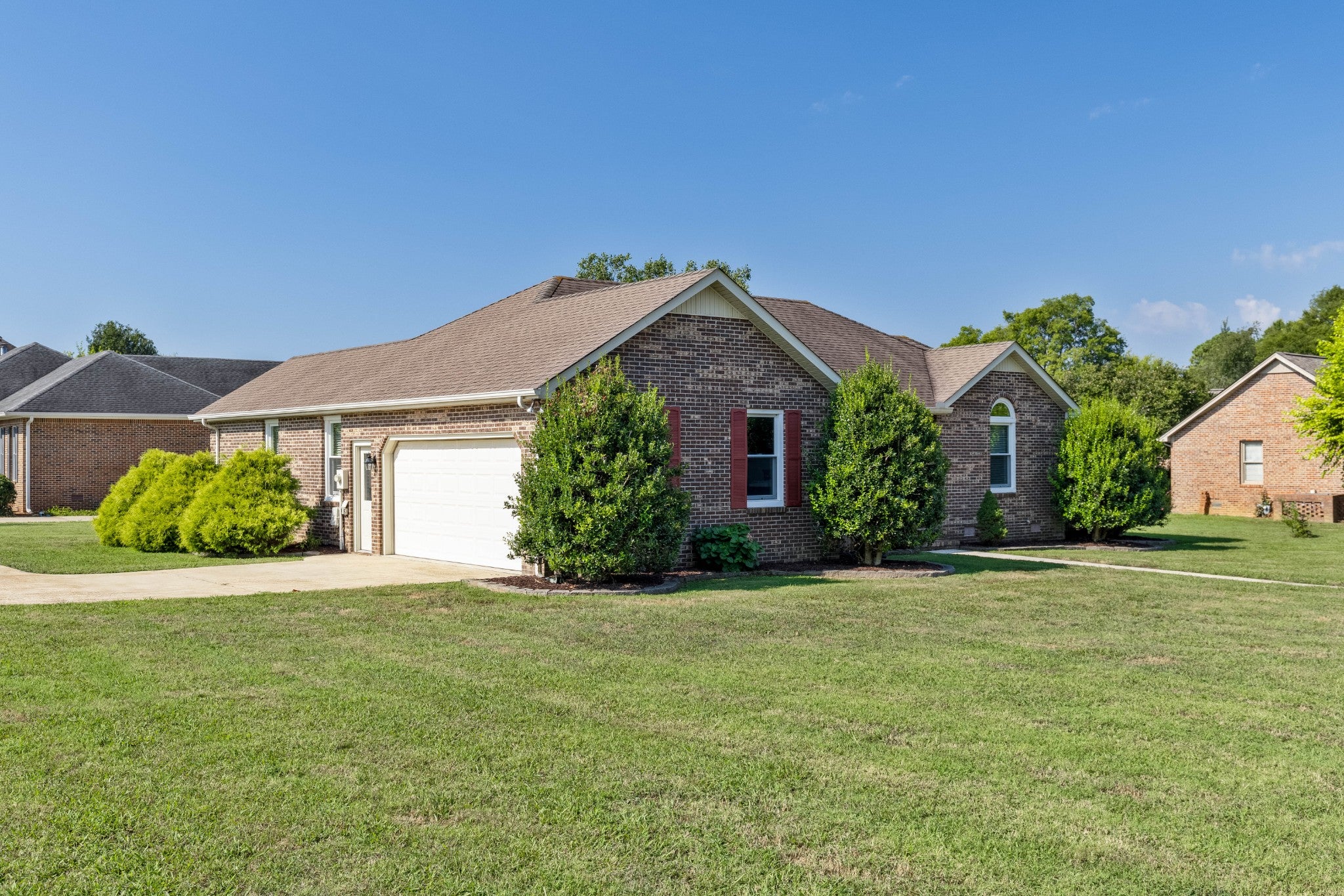 228 Megan Cir