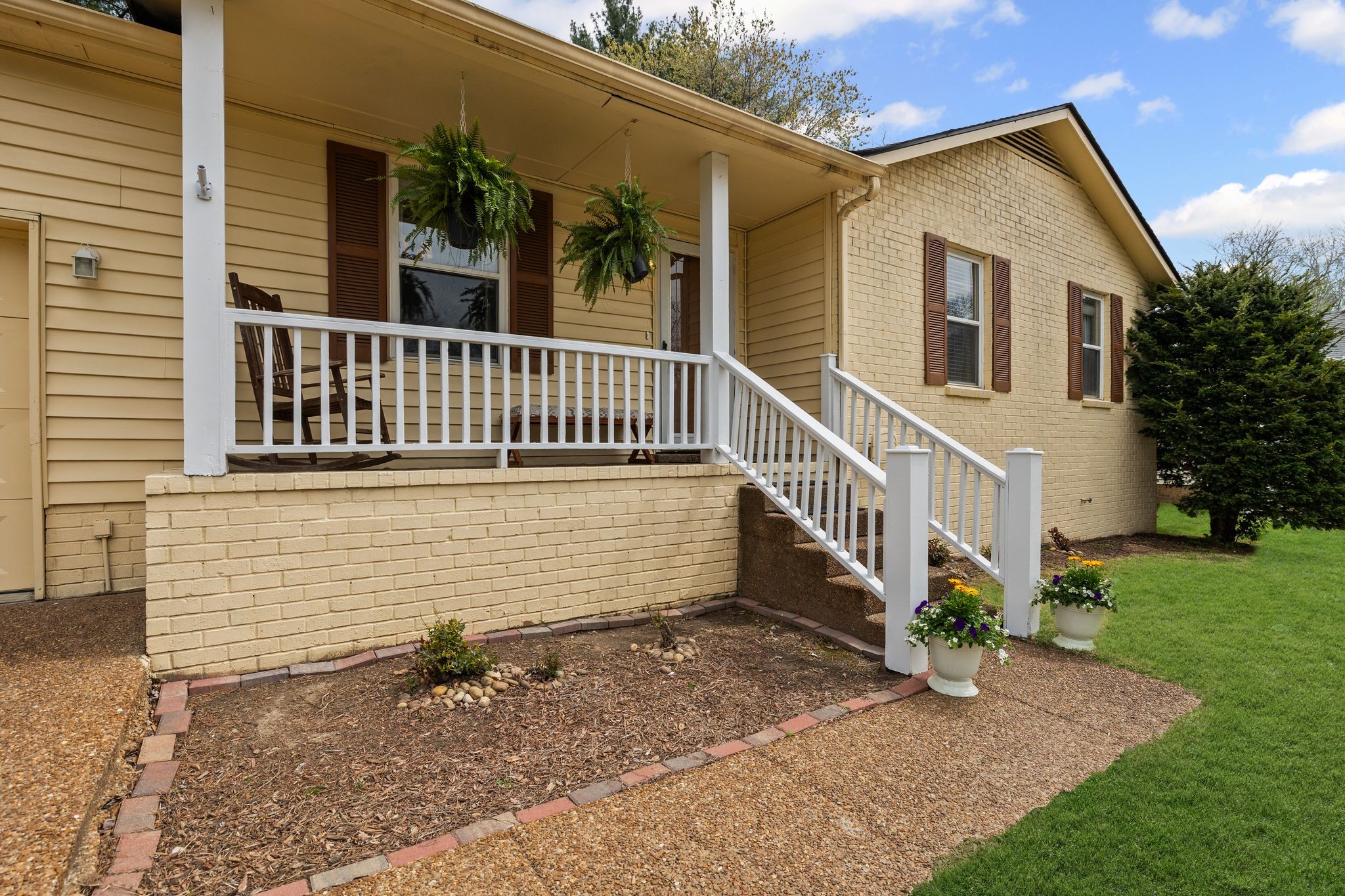 1217 Mallard Dr