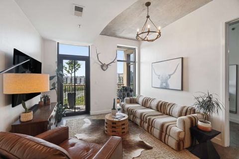 Photo of 1510 Demonbreun St #701, Nashville, TN 37203 (MLS # 3242486)