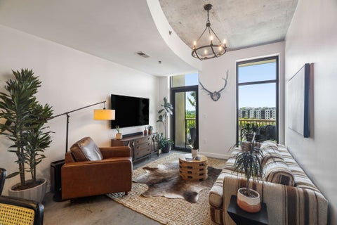 Photo of 1510 Demonbreun St #701, Nashville, TN 37203 (MLS # 3242486)