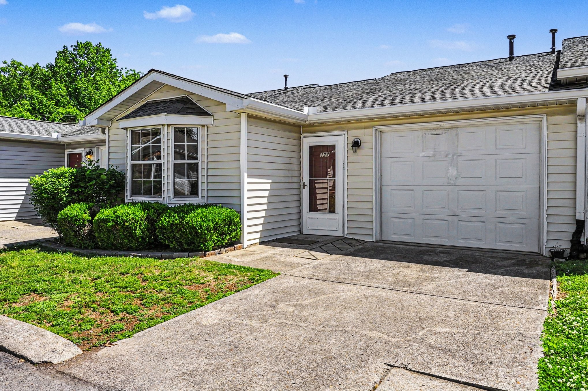 122 Pepper Grove Dr