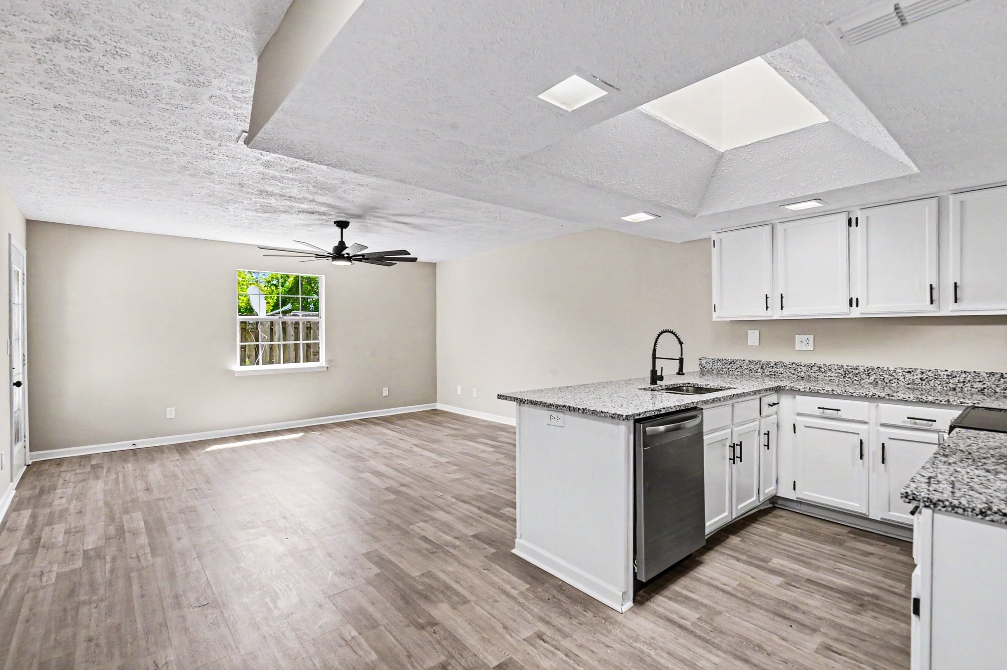 122 Pepper Grove Dr