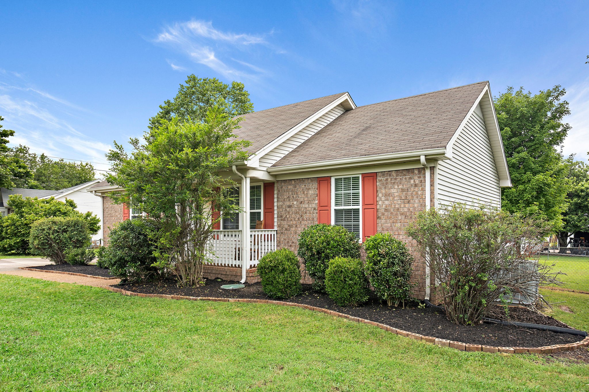 111 Ridgewood Dr