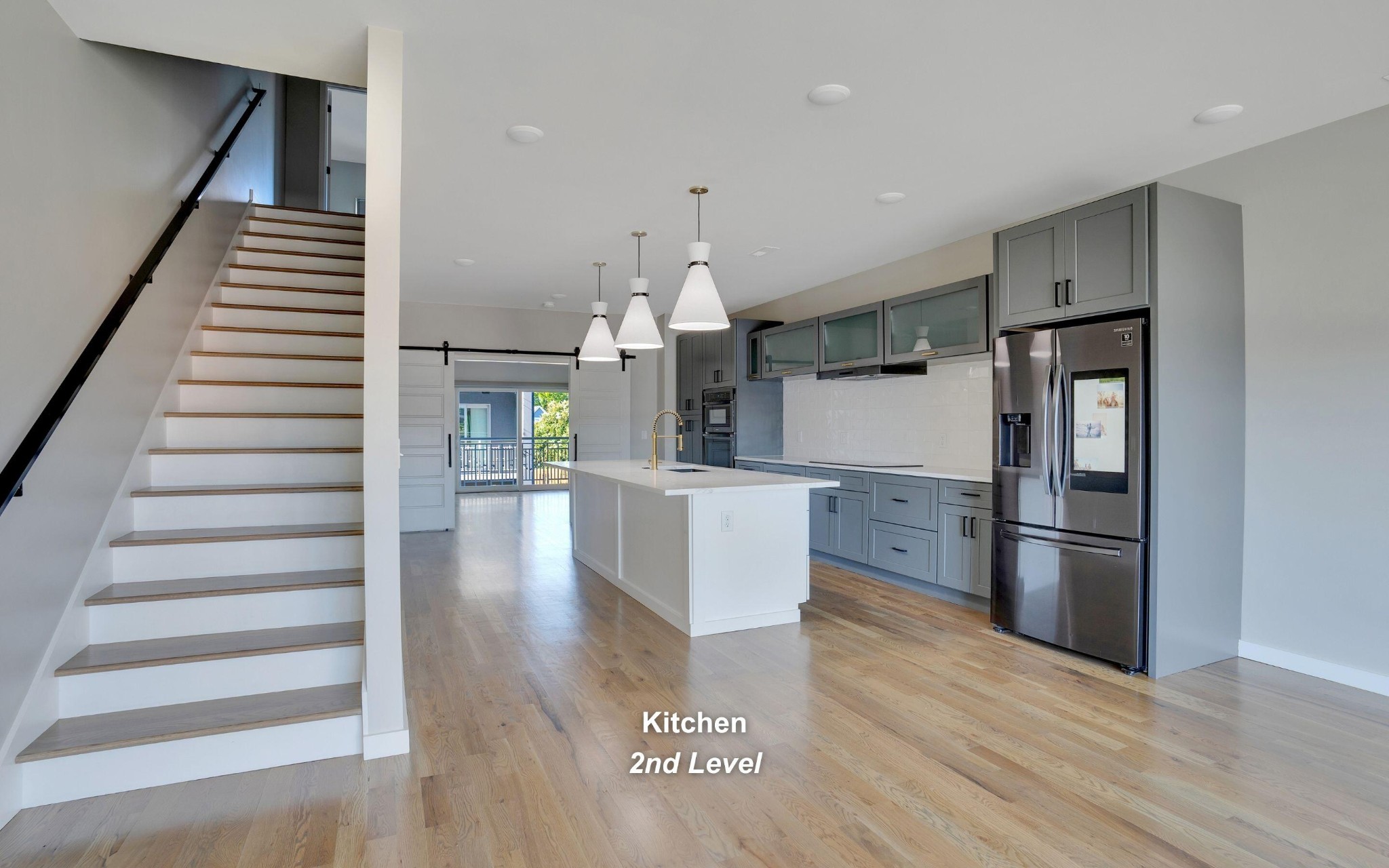 550 E Main Street 102