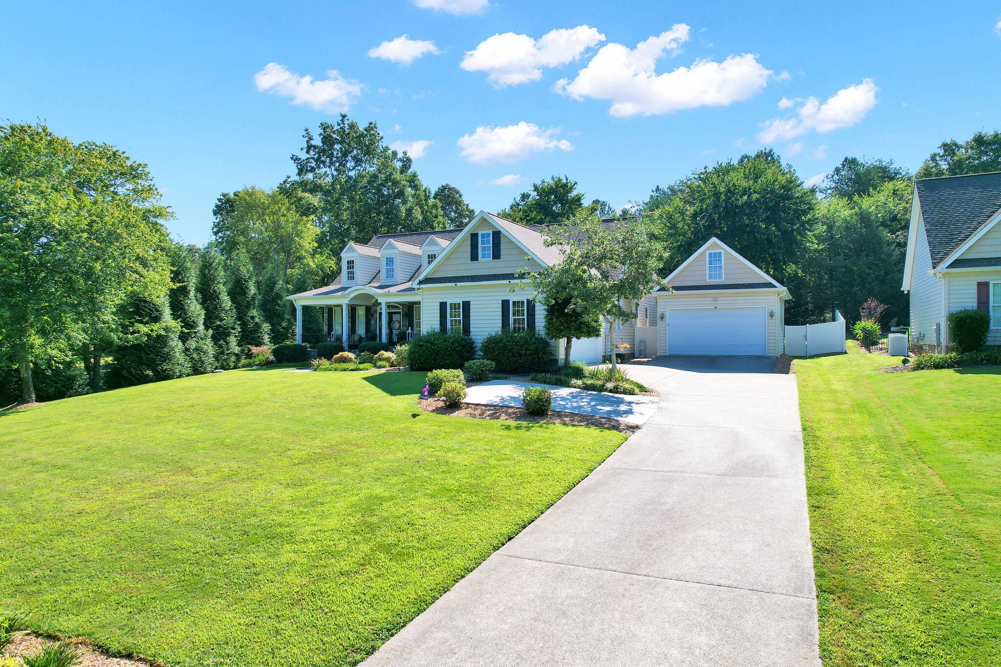 157 Covenant Drive NE
