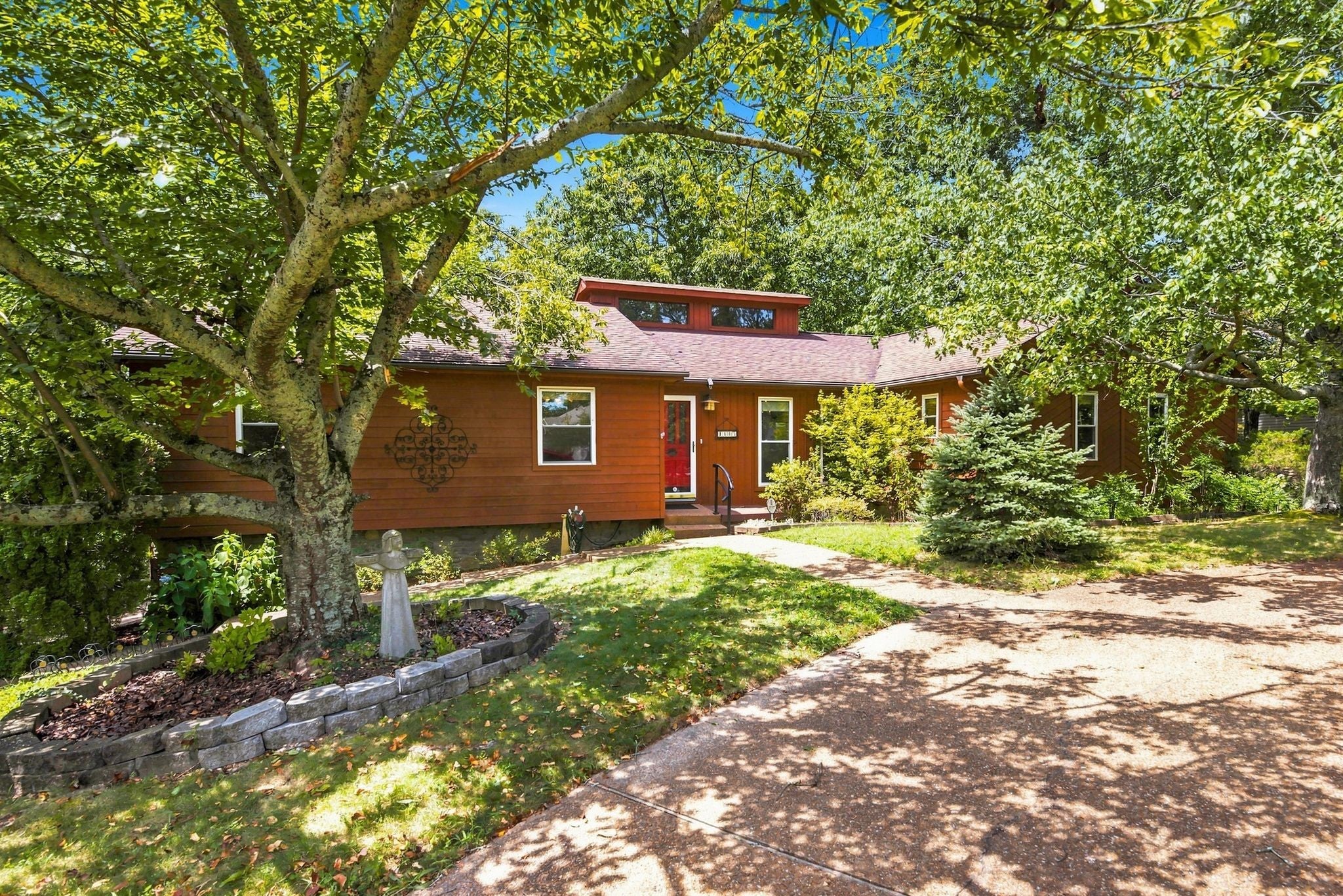 1405 Robert E Lee Ln