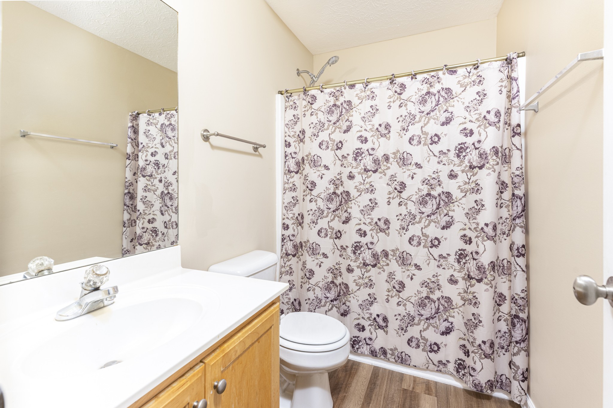 Greenbrier, Tennessee 37073, United States, 3 Bedrooms Bedrooms, ,2 BathroomsBathrooms,Residential,Active,146026