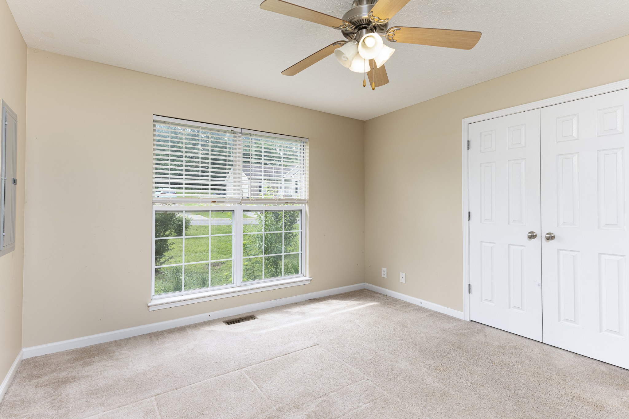 Greenbrier, Tennessee 37073, United States, 3 Bedrooms Bedrooms, ,2 BathroomsBathrooms,Residential,Active,146026