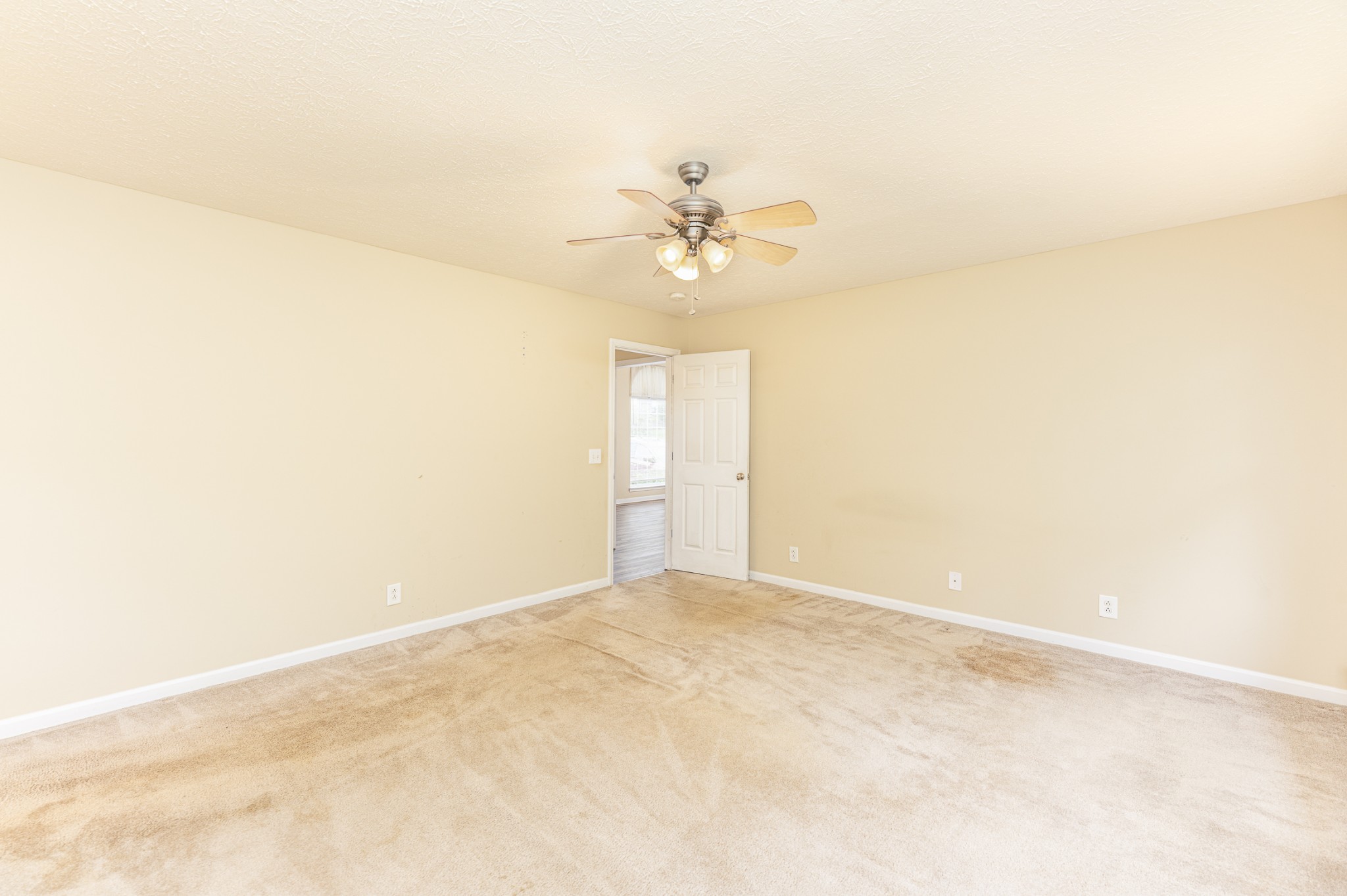 Greenbrier, Tennessee 37073, United States, 3 Bedrooms Bedrooms, ,2 BathroomsBathrooms,Residential,Active,146026