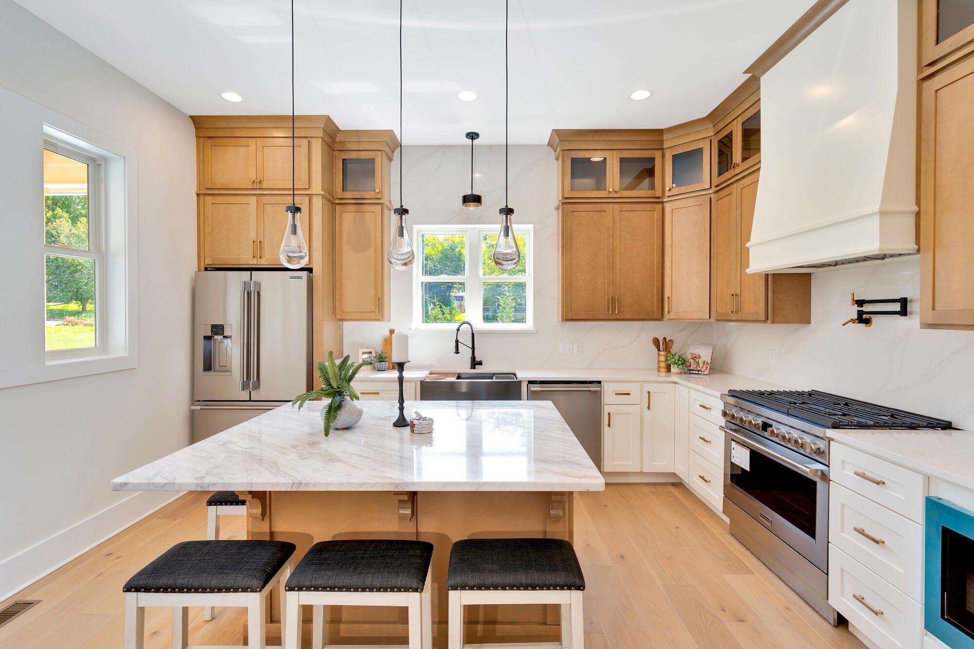 1402 W 55th Street
