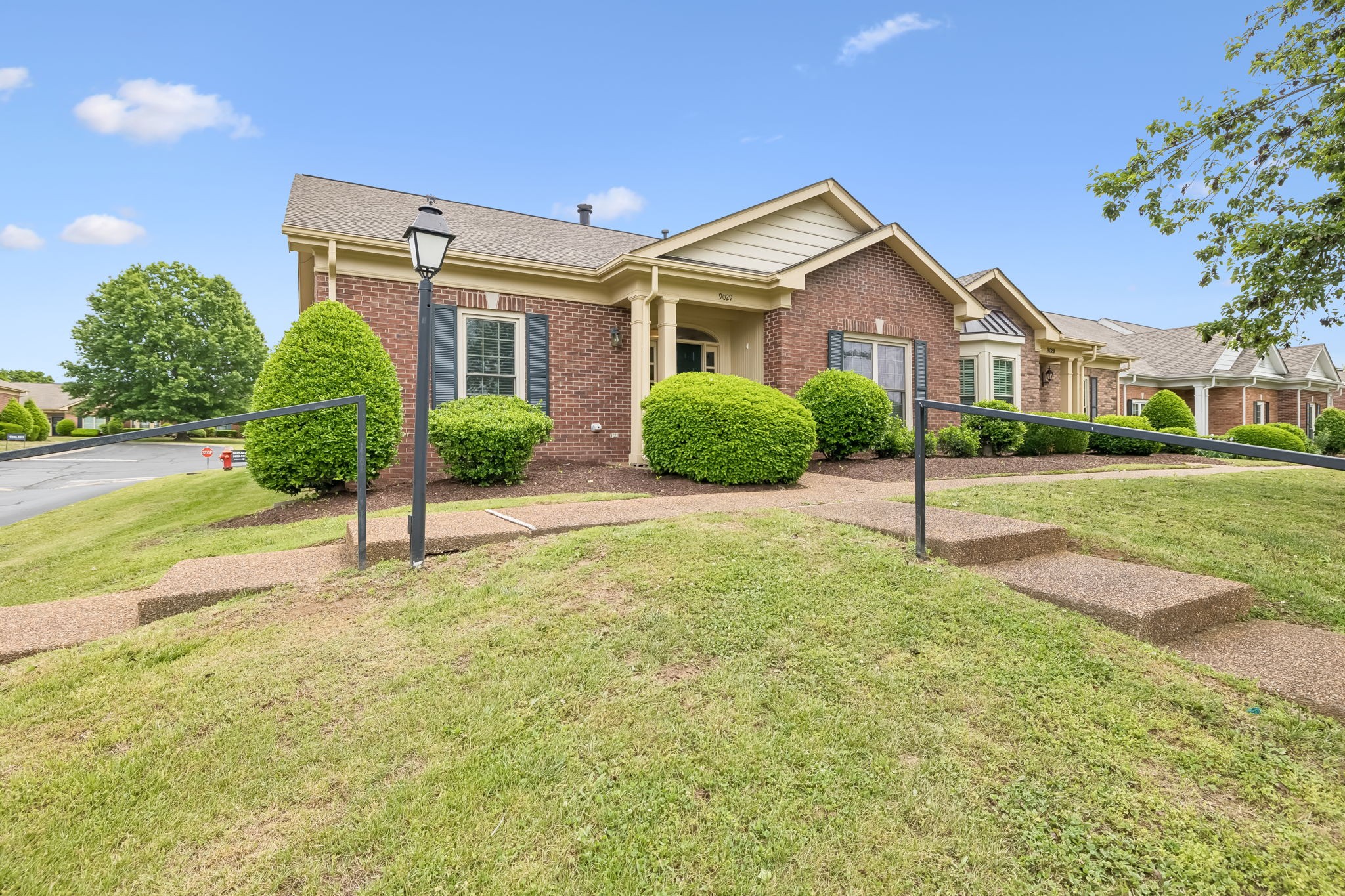 9029 Sawyer Brown Rd