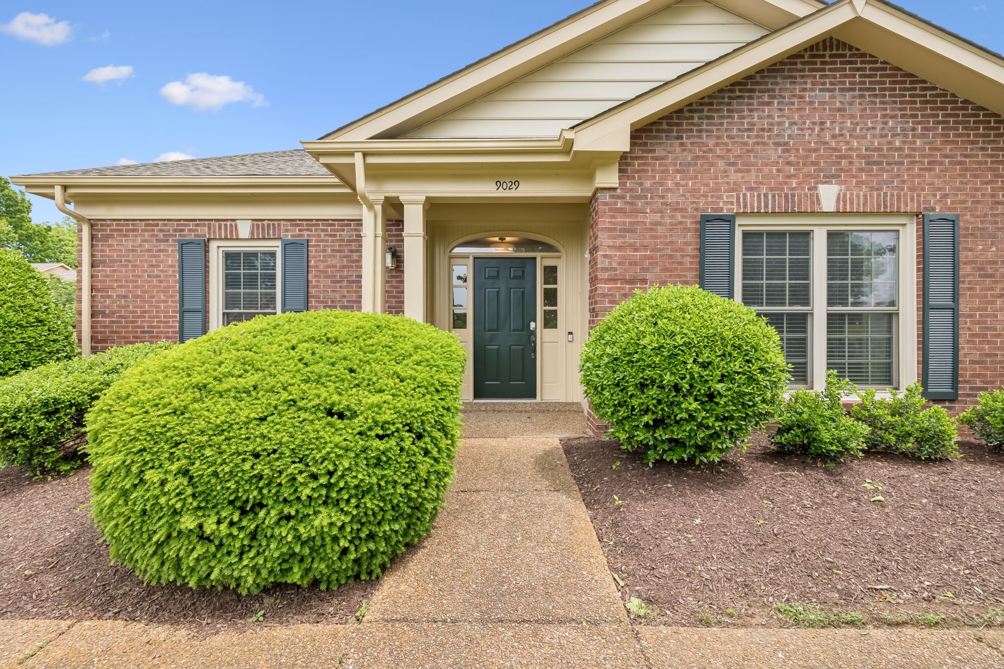 9029 Sawyer Brown Rd
