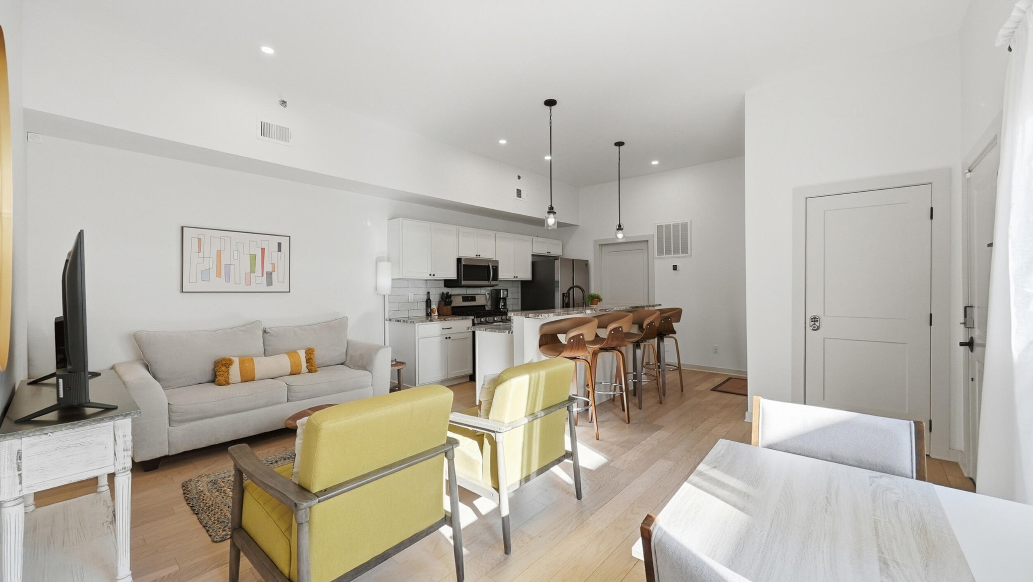 1619 E 12th Street 109