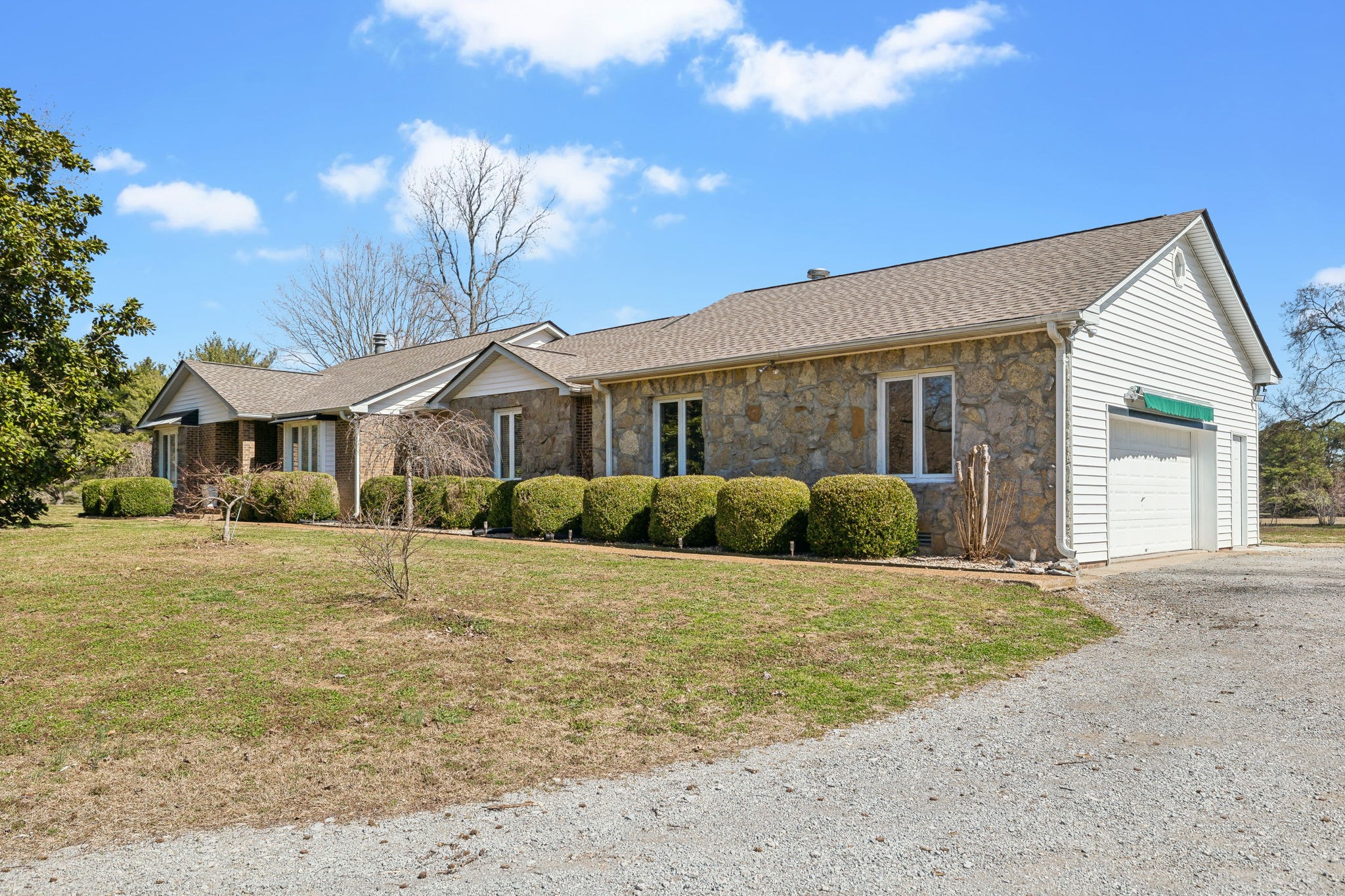 1016 Bunker Hill Dr