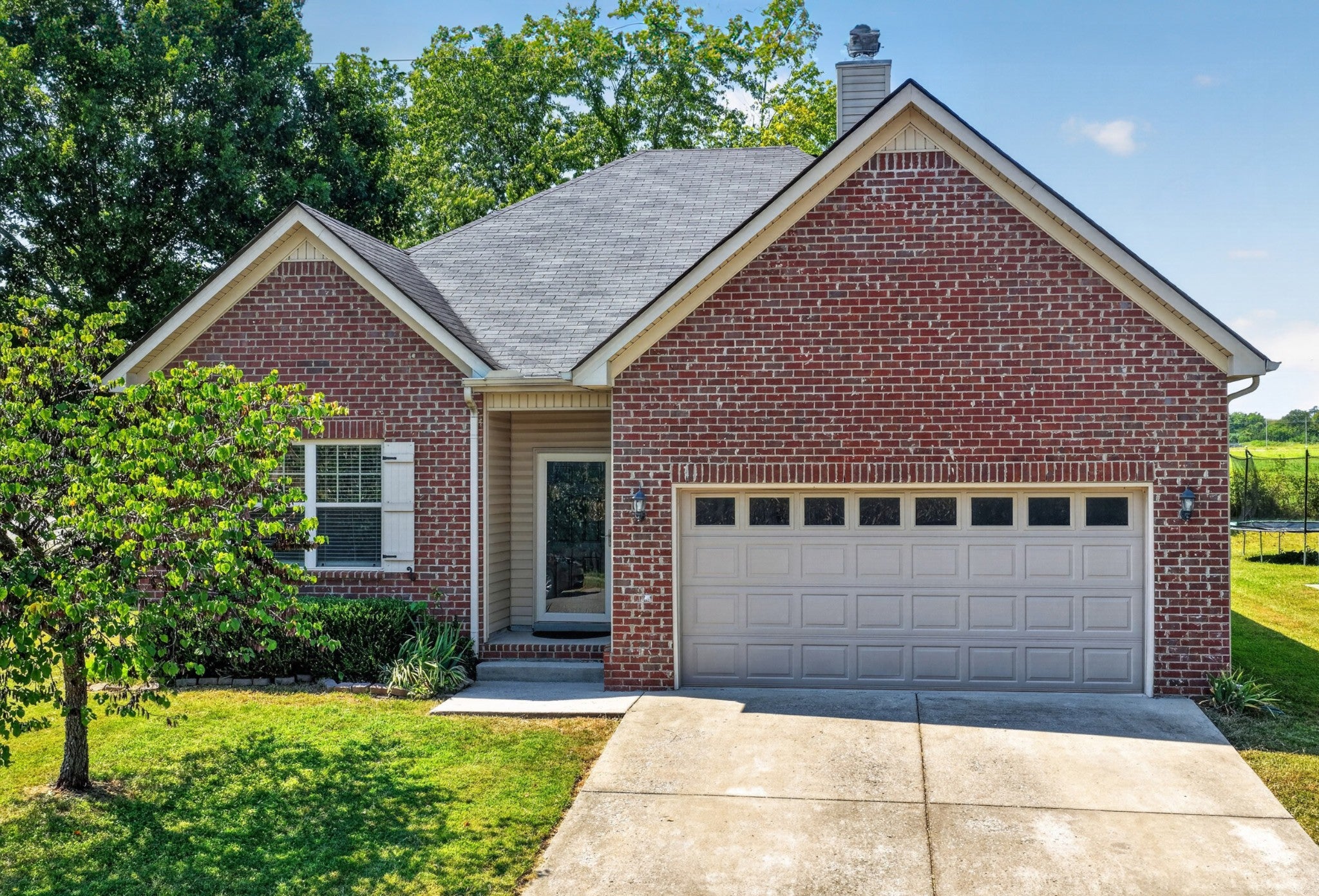 1021 Lindyn Lee Way - Photo 2