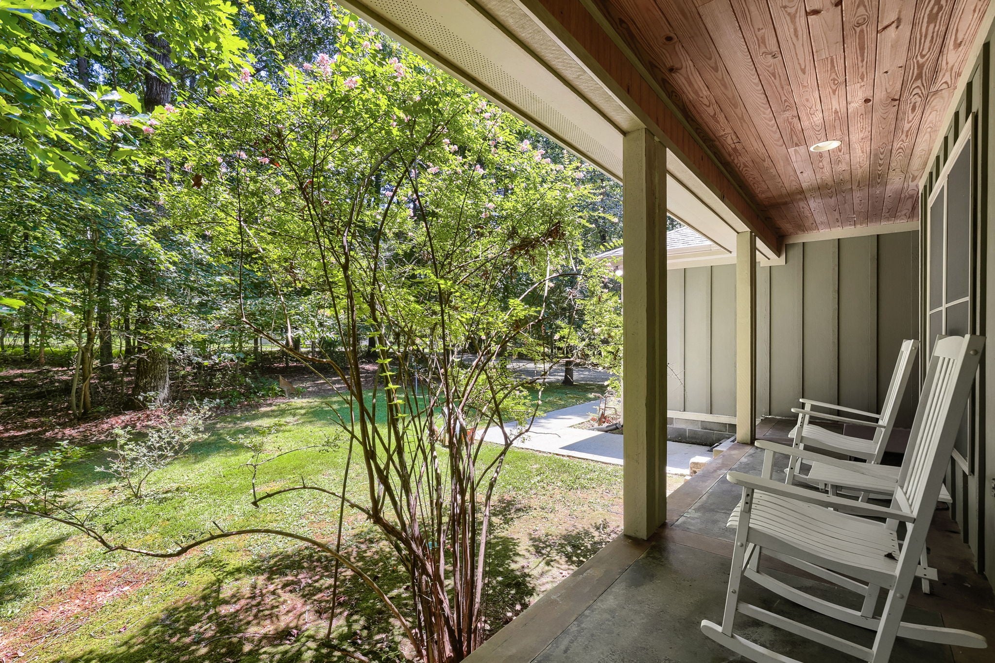 60 Lightning Bug Ln