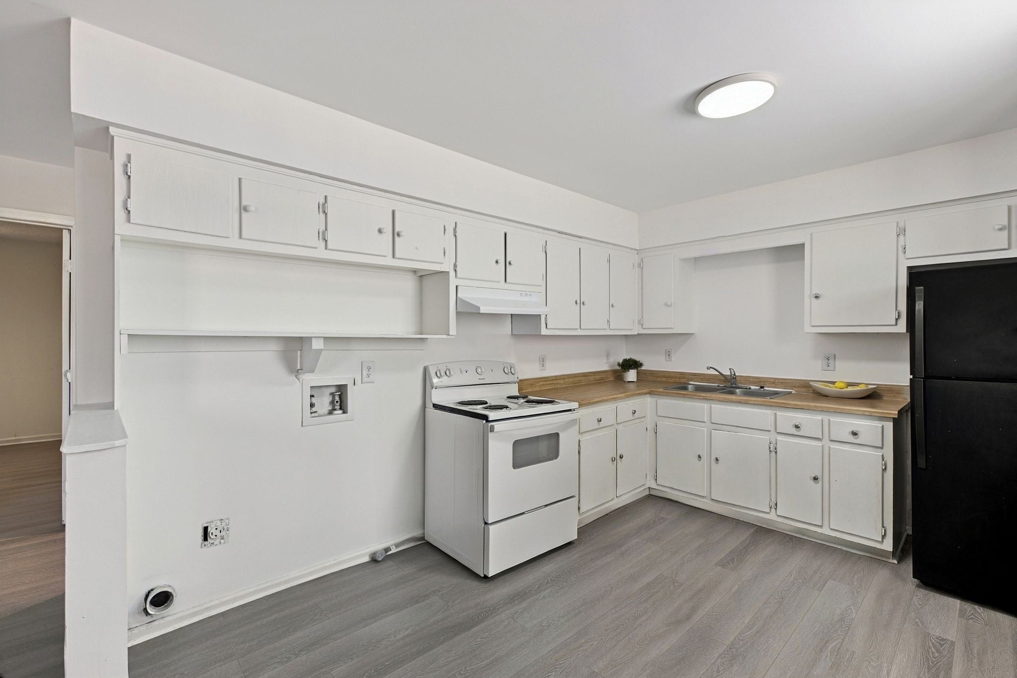 1004 Central Valley Ct