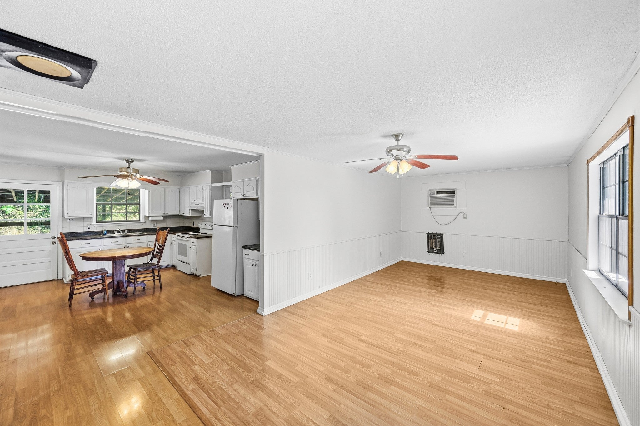 9512 Mount Carmel Rd