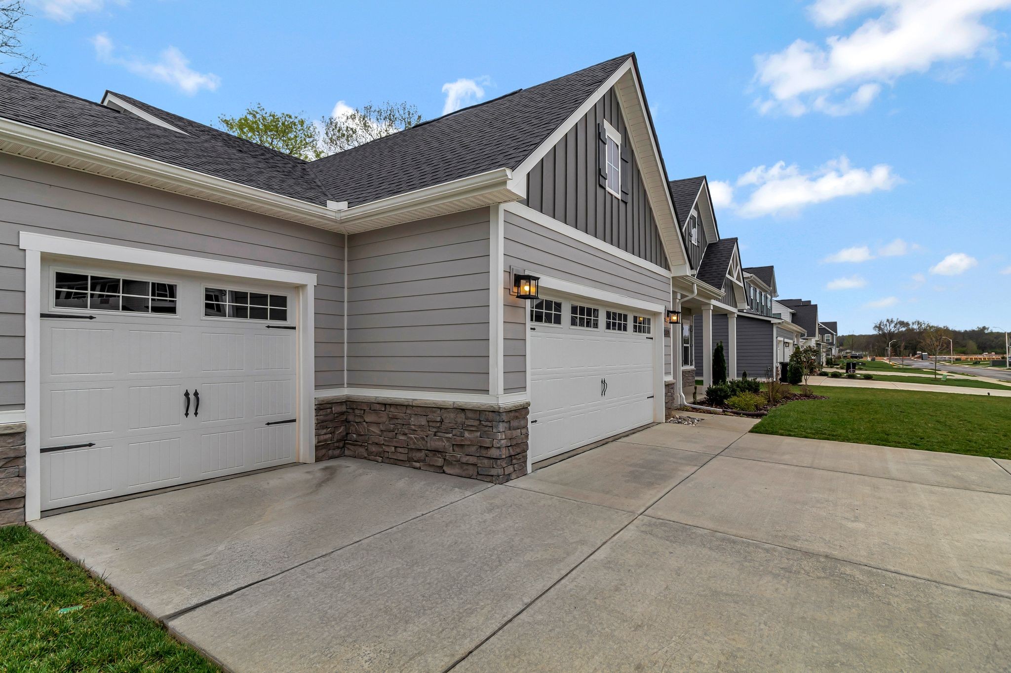 3321 Firerock Dr