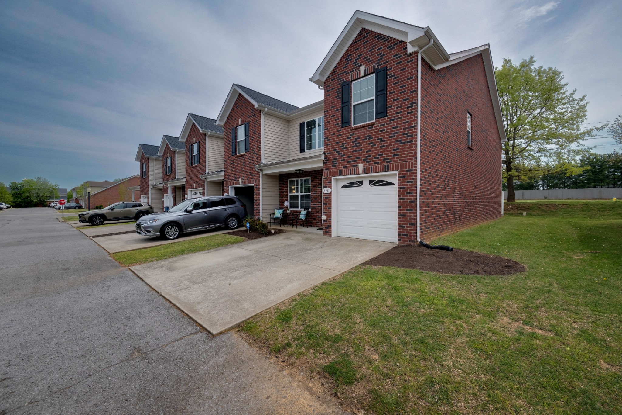 4211 Aurora Cir 5