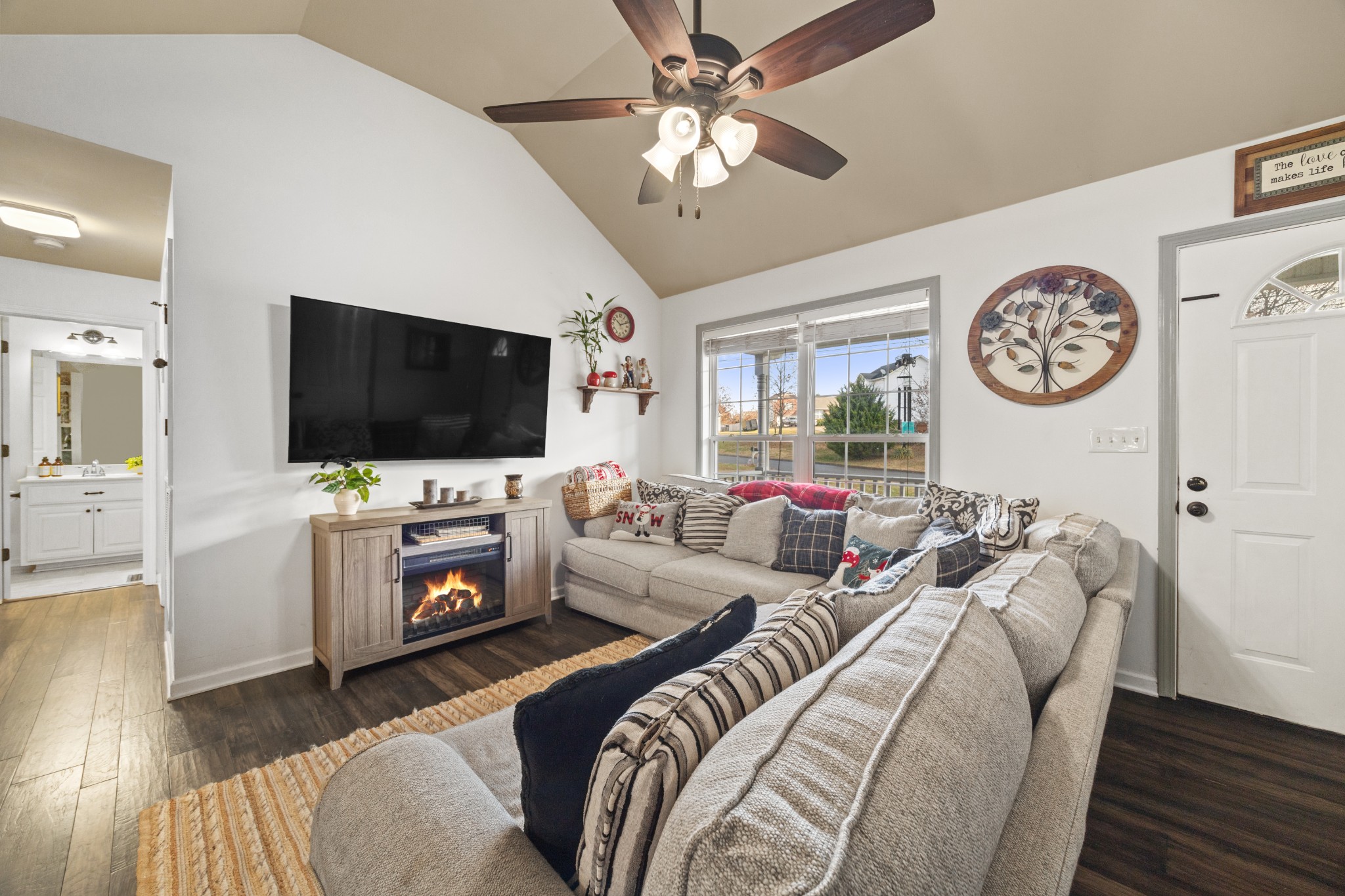 3000 Pipkin Hills Dr