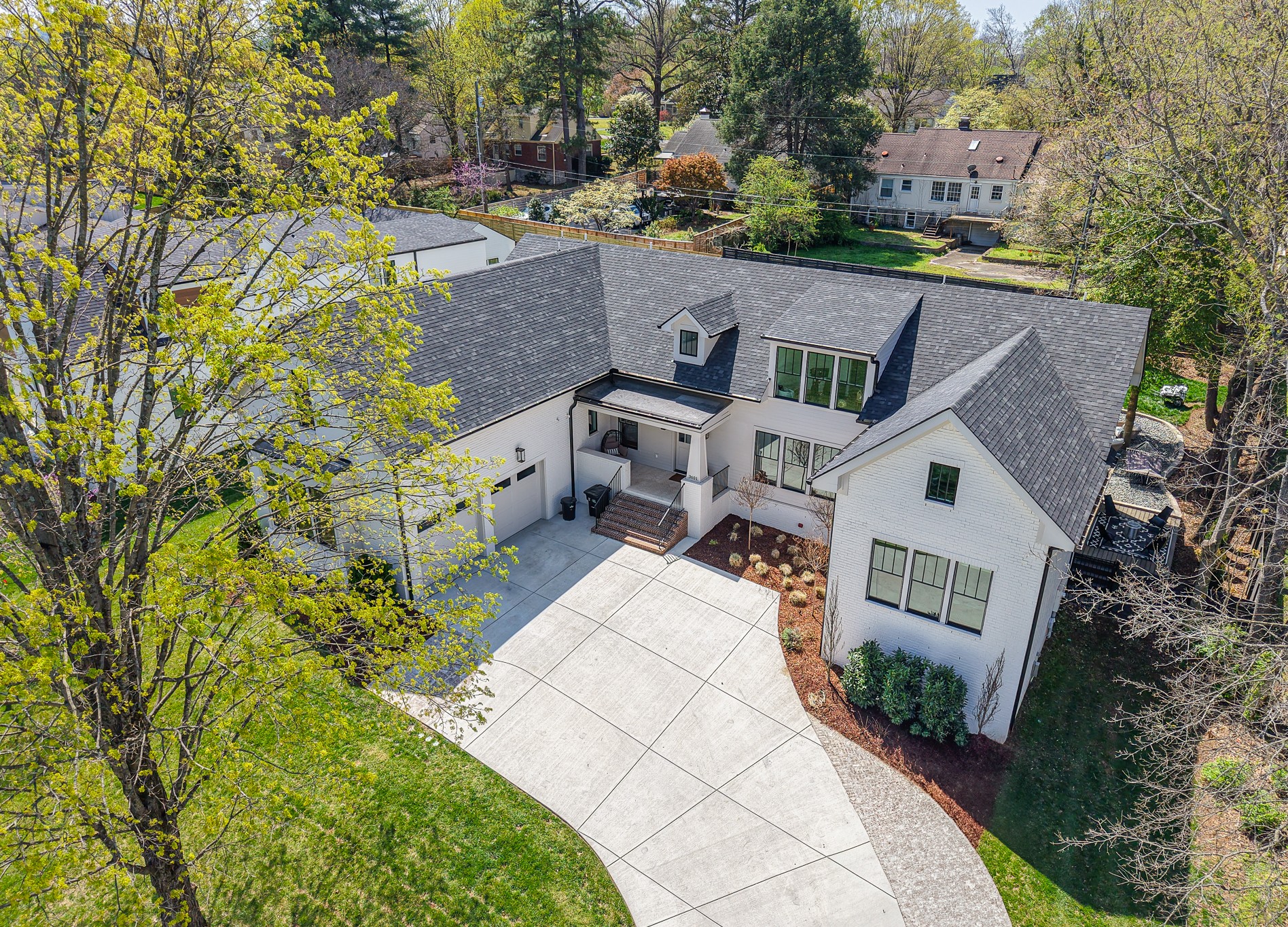 3601 Rainbow Pl