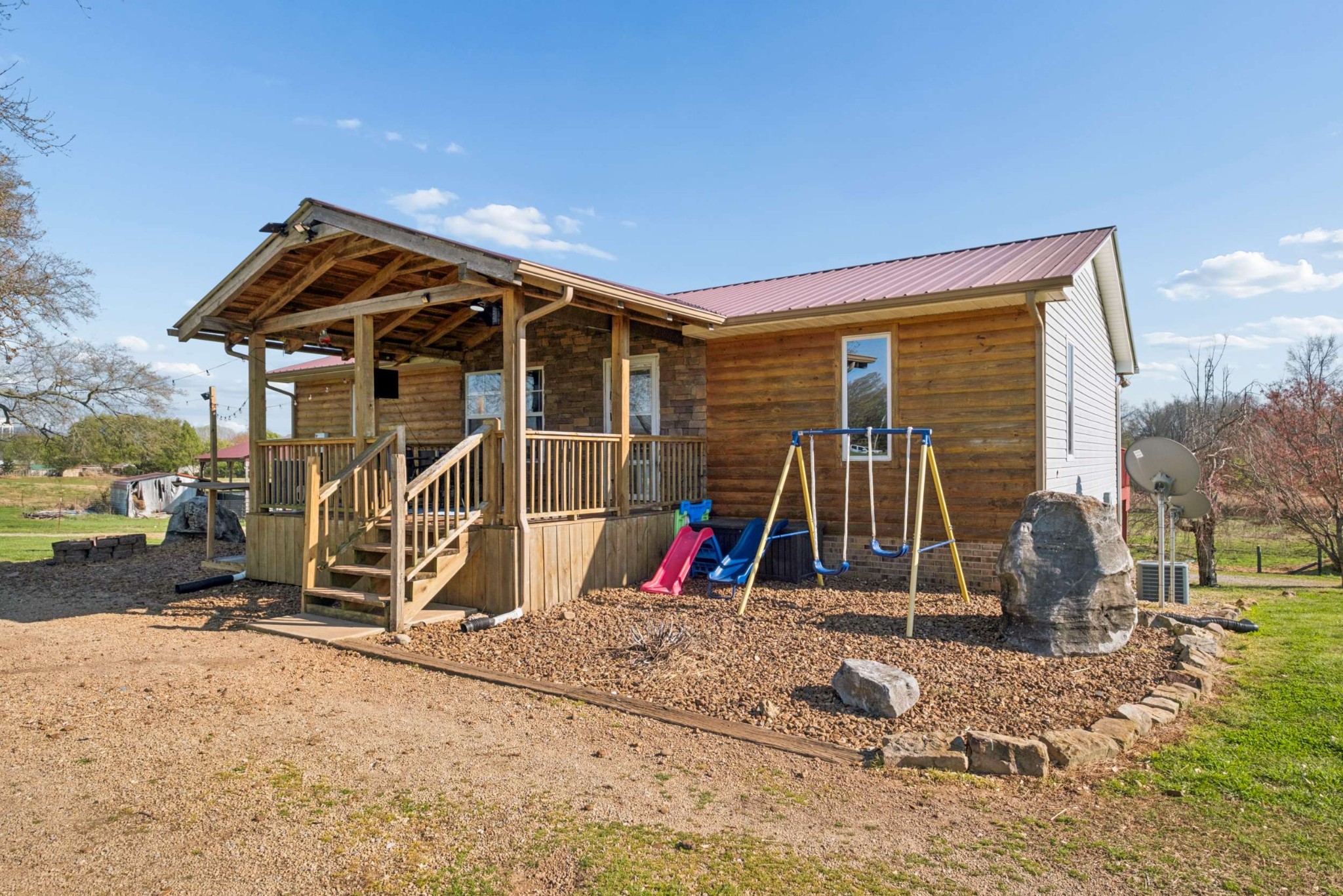 324 Laster Holman Rd