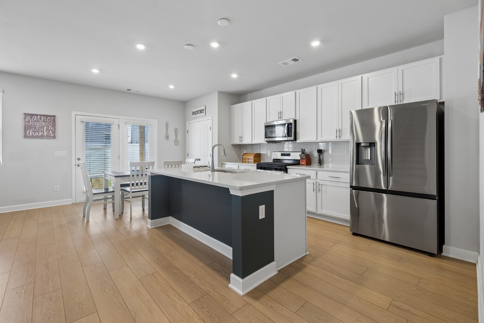 304 Dearborn Sta