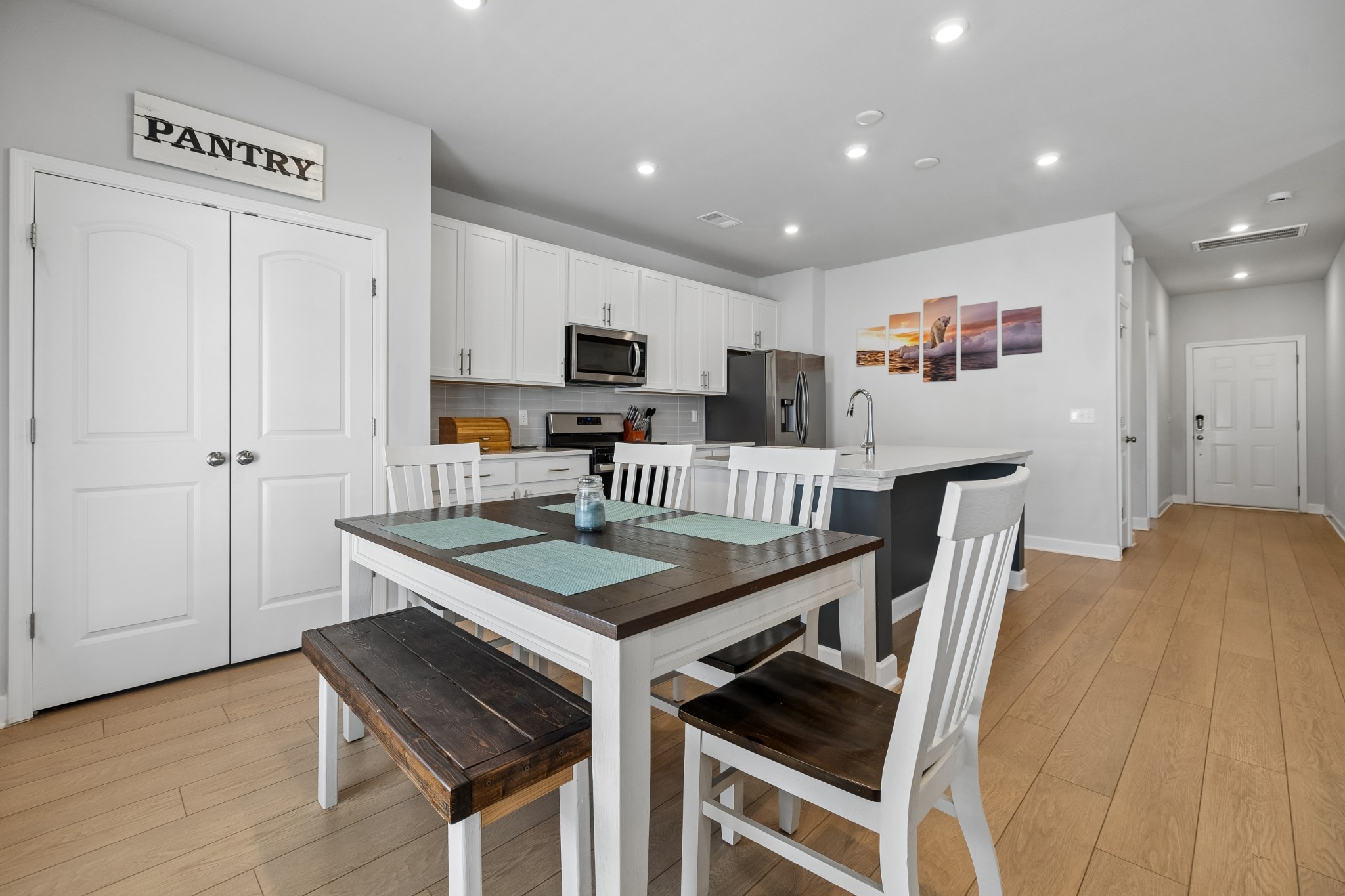 304 Dearborn Sta