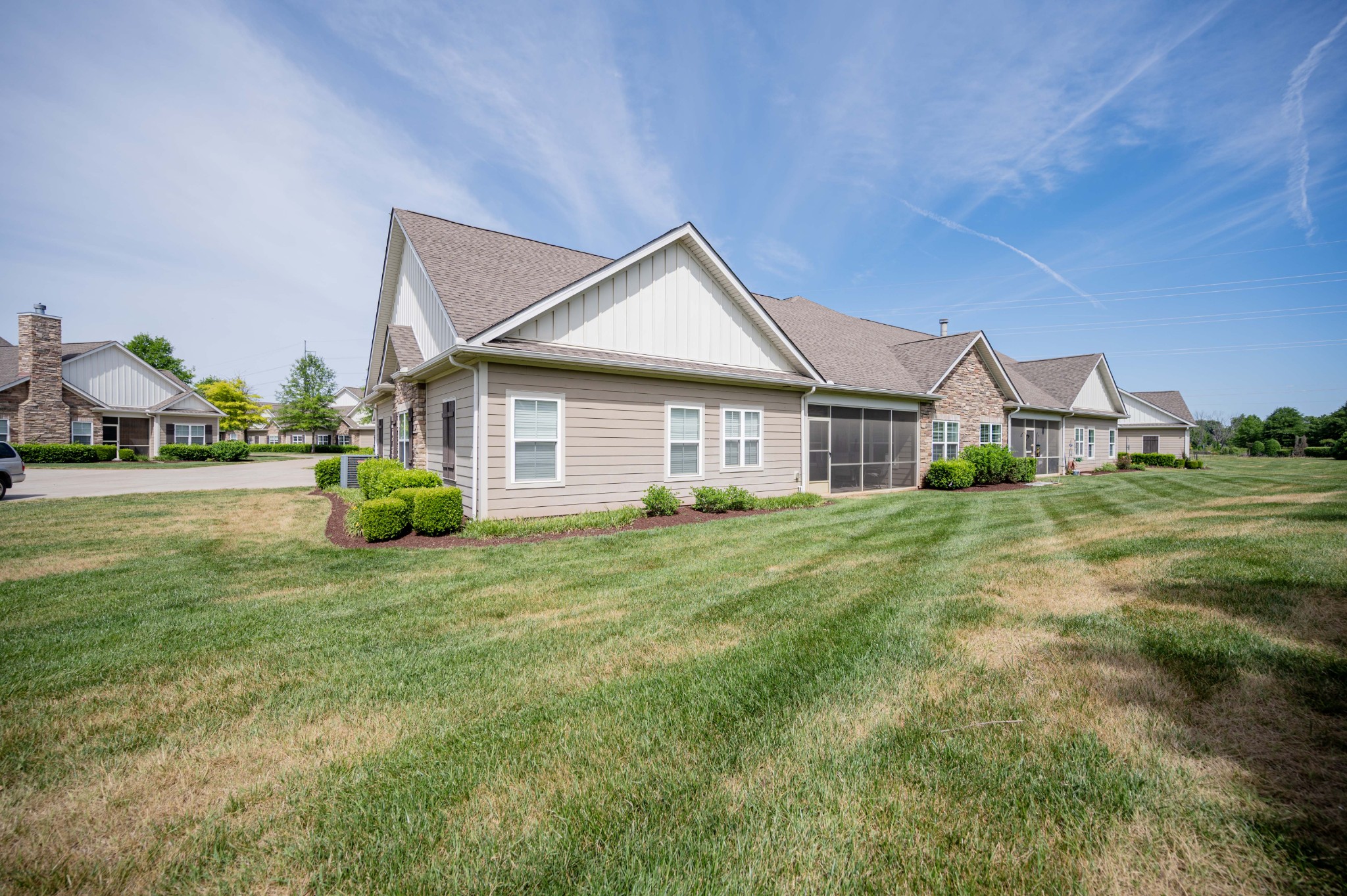 2135 Stonecenter Ln