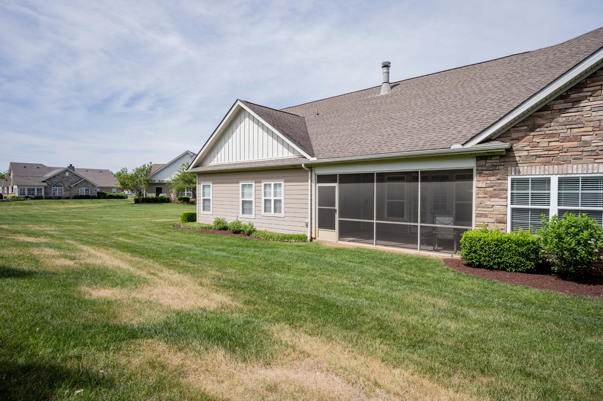 2135 Stonecenter Ln