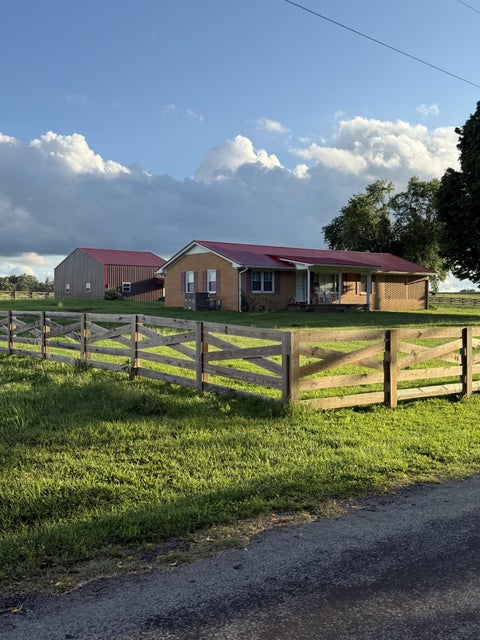 Photo of 27 Short Rd, Lawrenceburg, TN 38464 (MLS # 3243467)