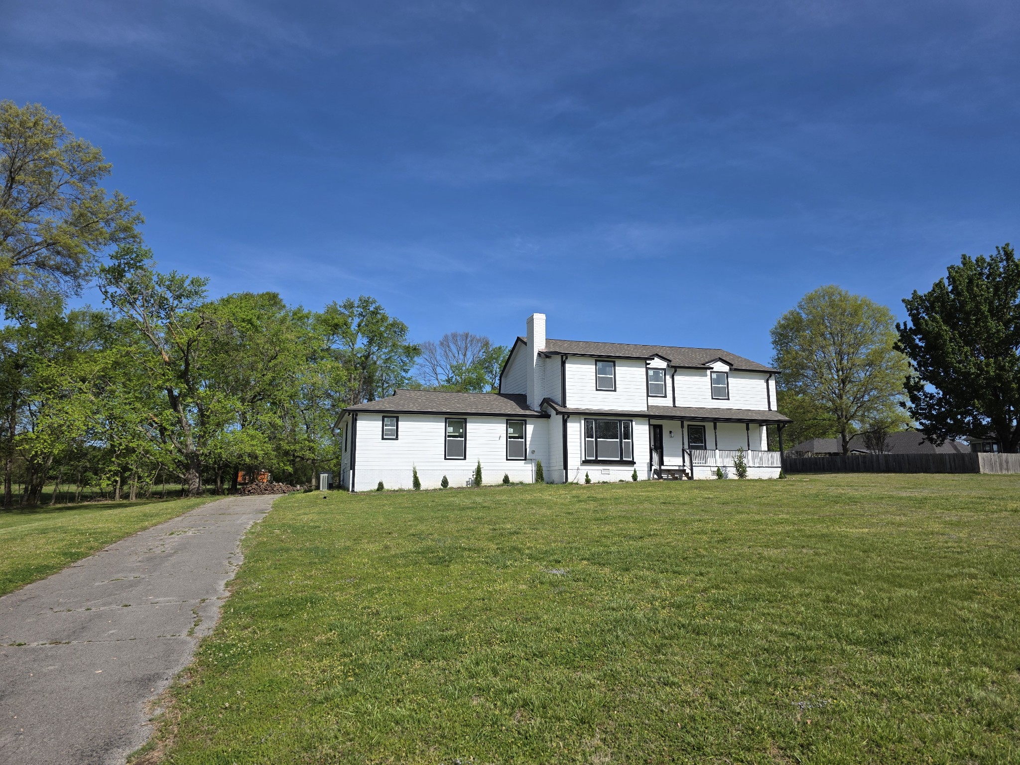 1710 Hickory Trace Dr