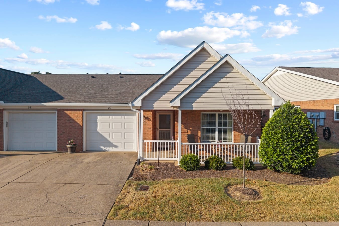 20 Holland Park Ln