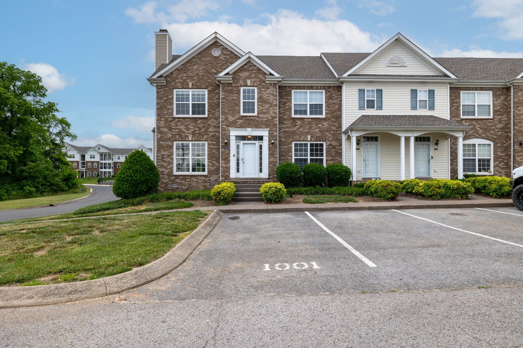 1001 McKenna Dr