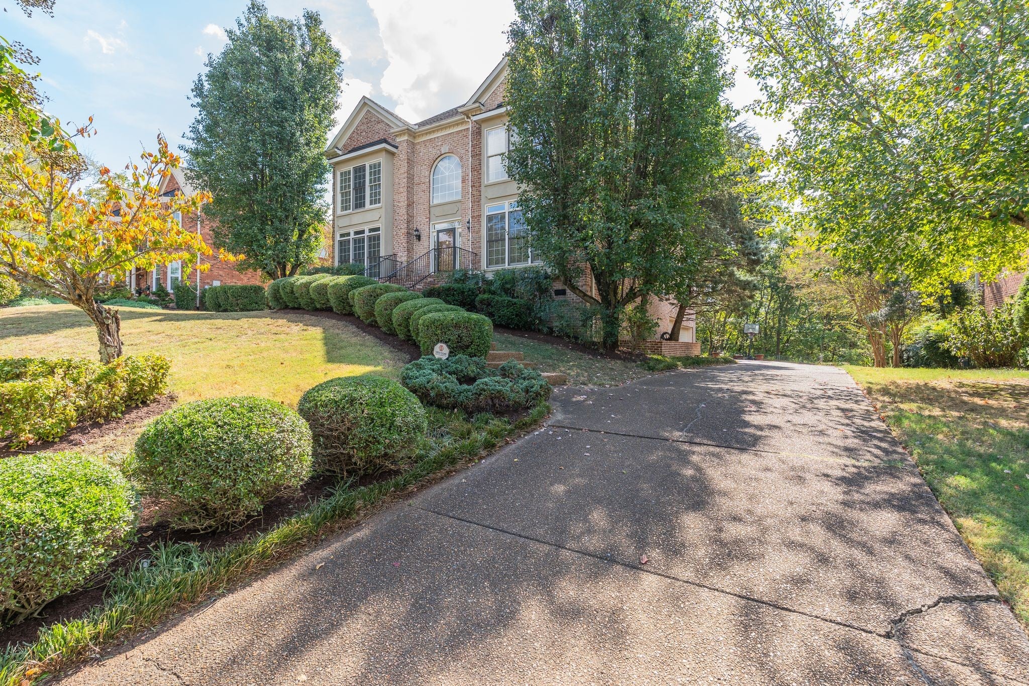 9472 Highwood Hill Rd