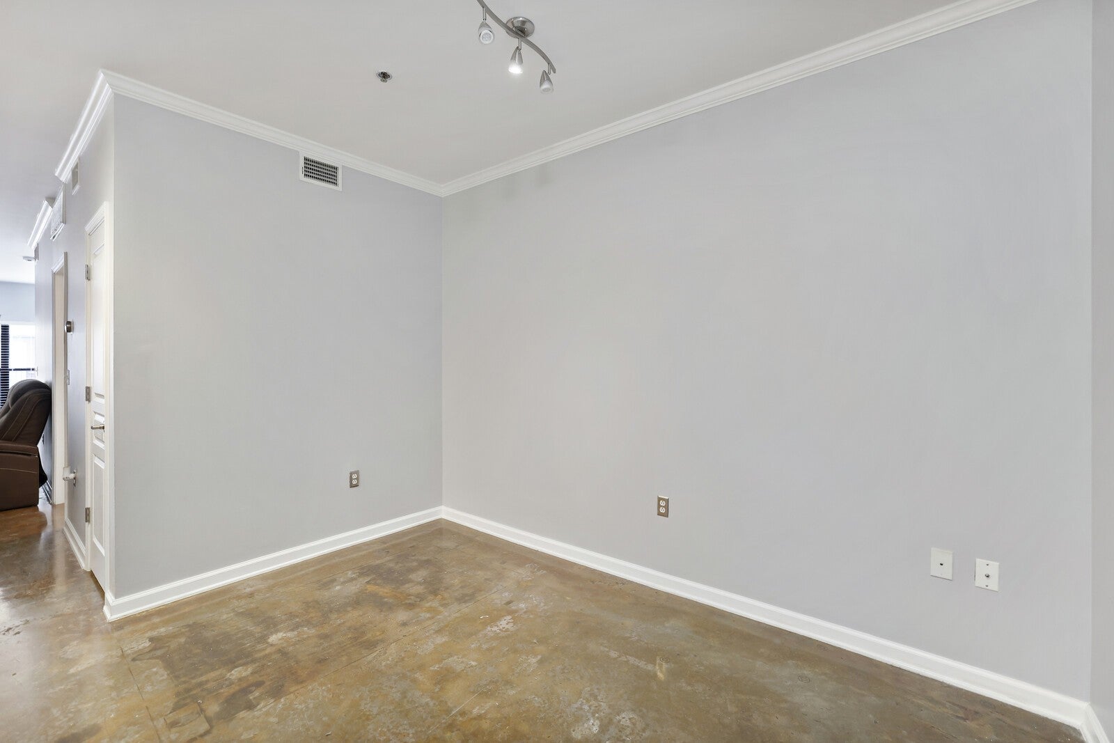 1803 Broadway 611