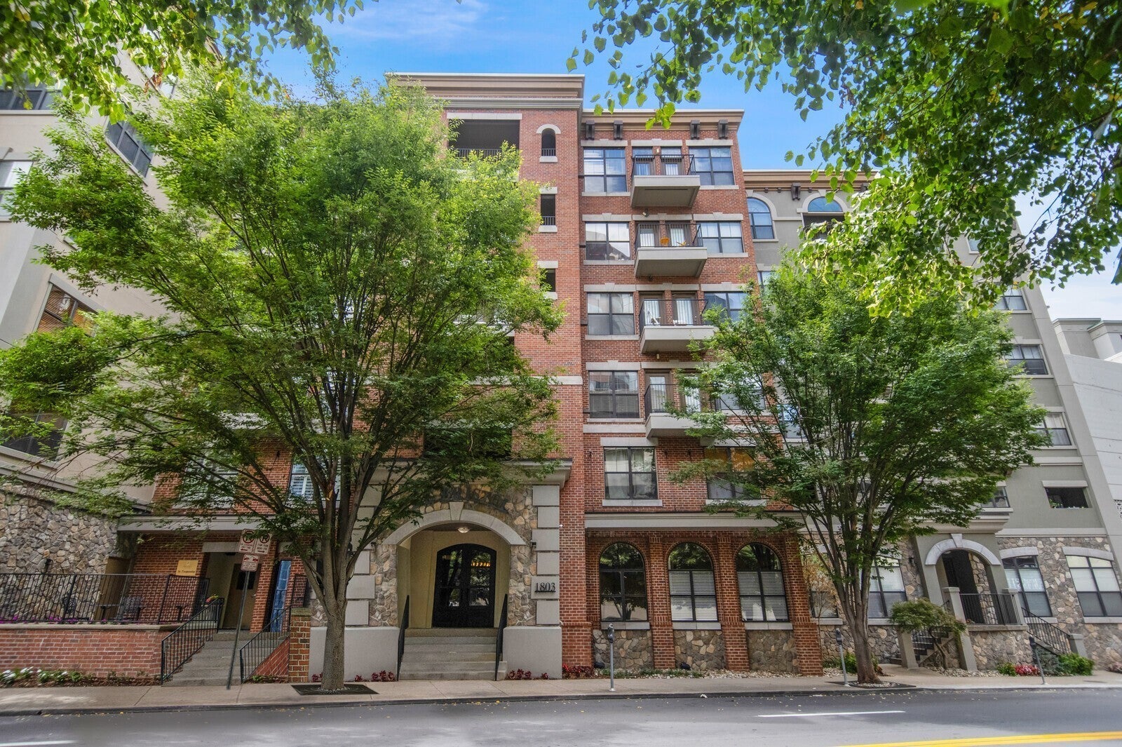 1-bed listing at 1803 Broadway 611, Nashville