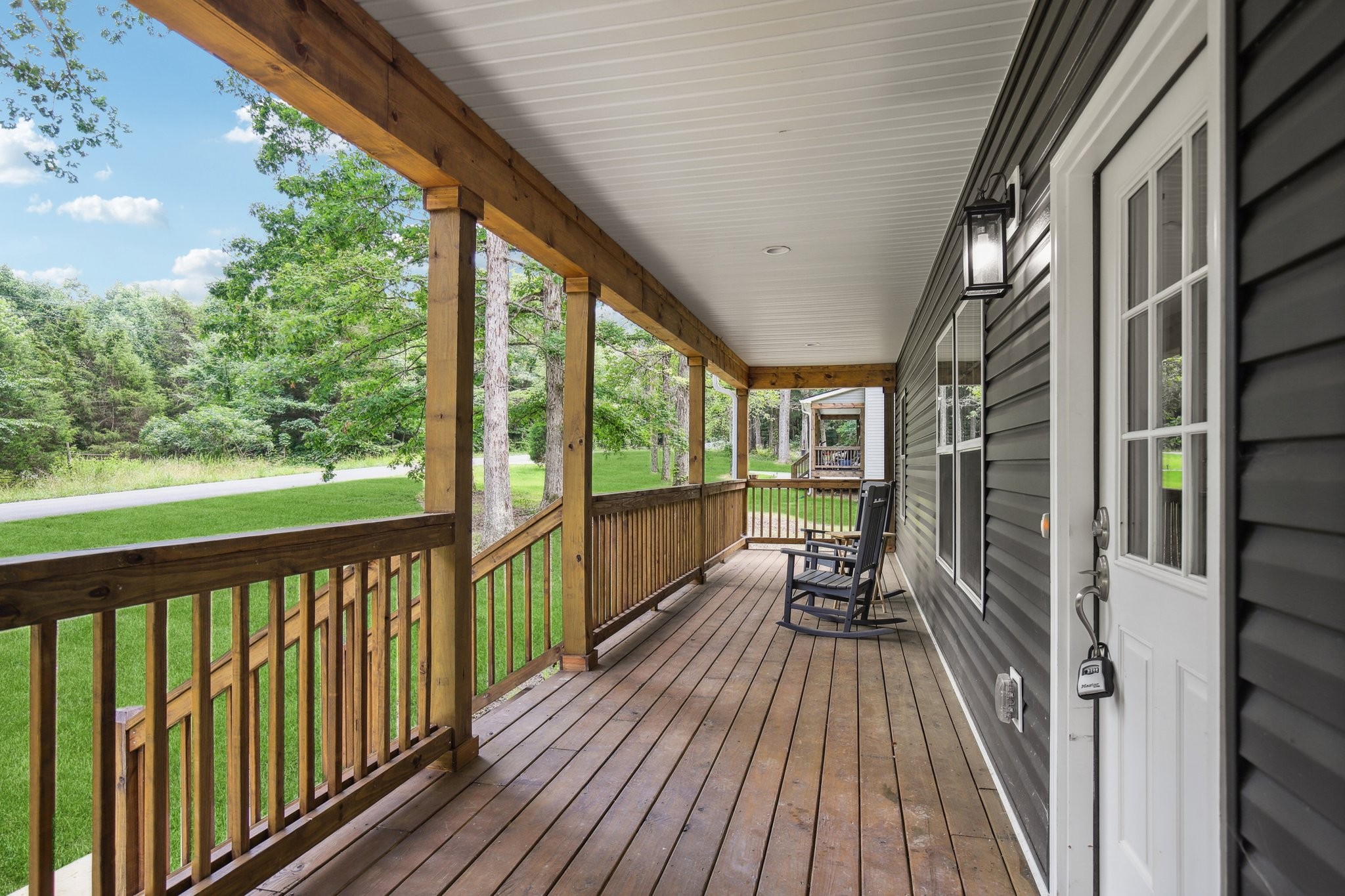 122 Deerwood Ct