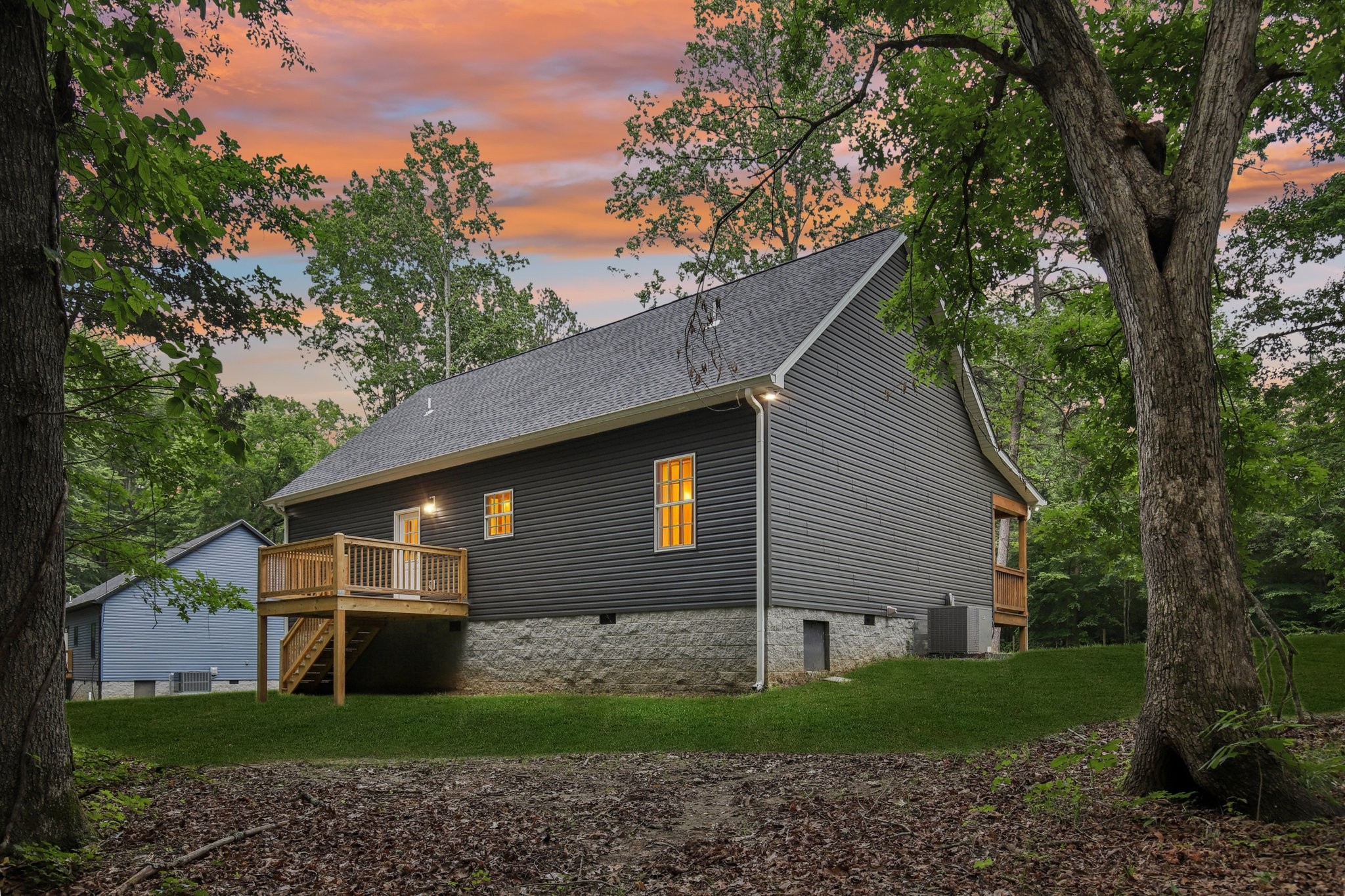 122 Deerwood Ct