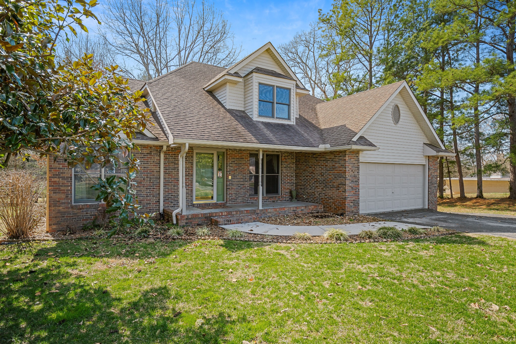 View Mc Minnville, TN 37110 house