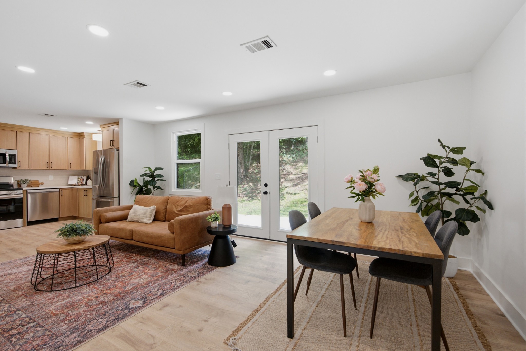 606 Huntington Pkwy