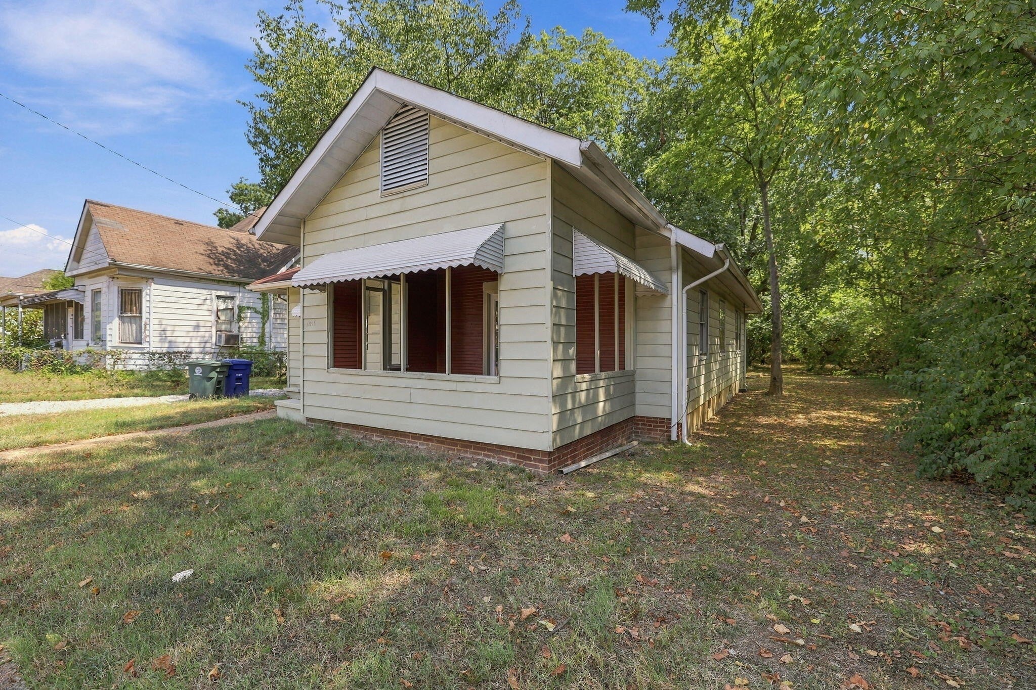 1216 Peachtree Street