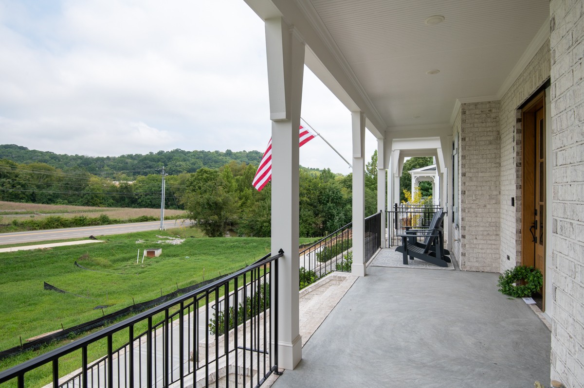 Photo 3 of 49 of 2091 Hollydale Alley townhome