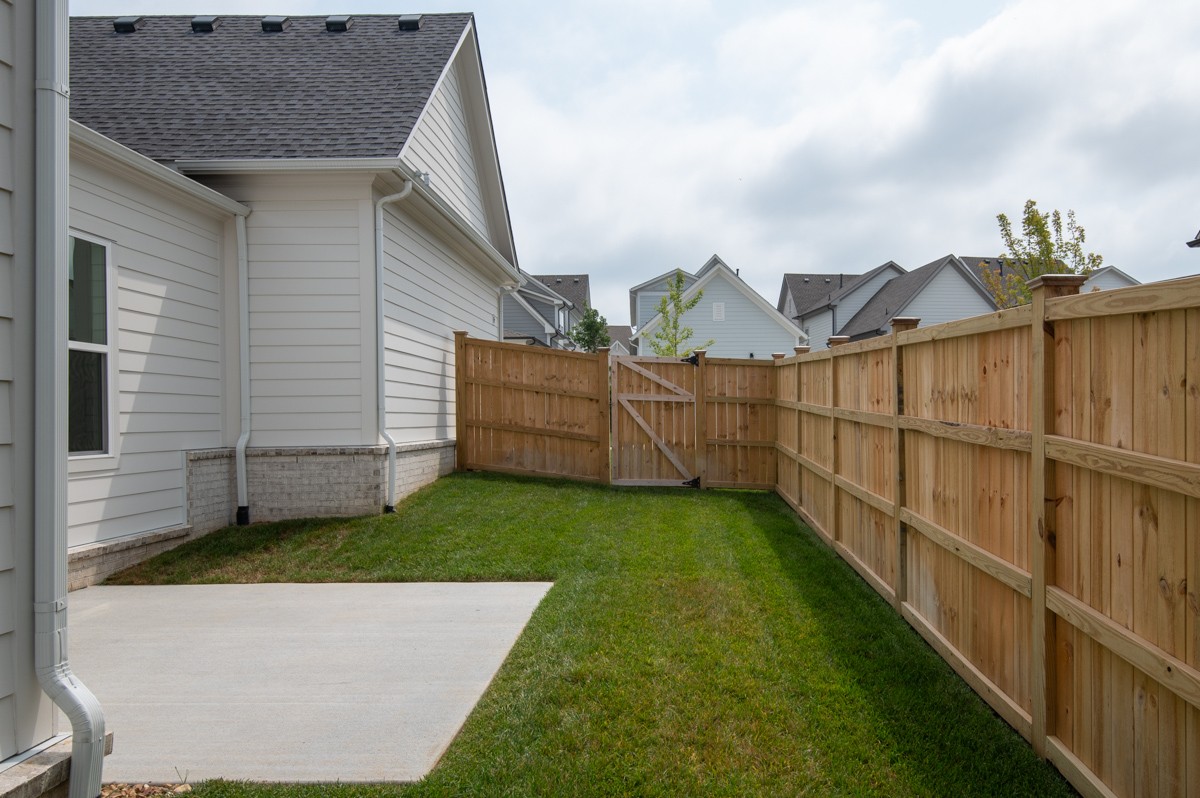 Photo 35 of 49 of 2091 Hollydale Alley townhome