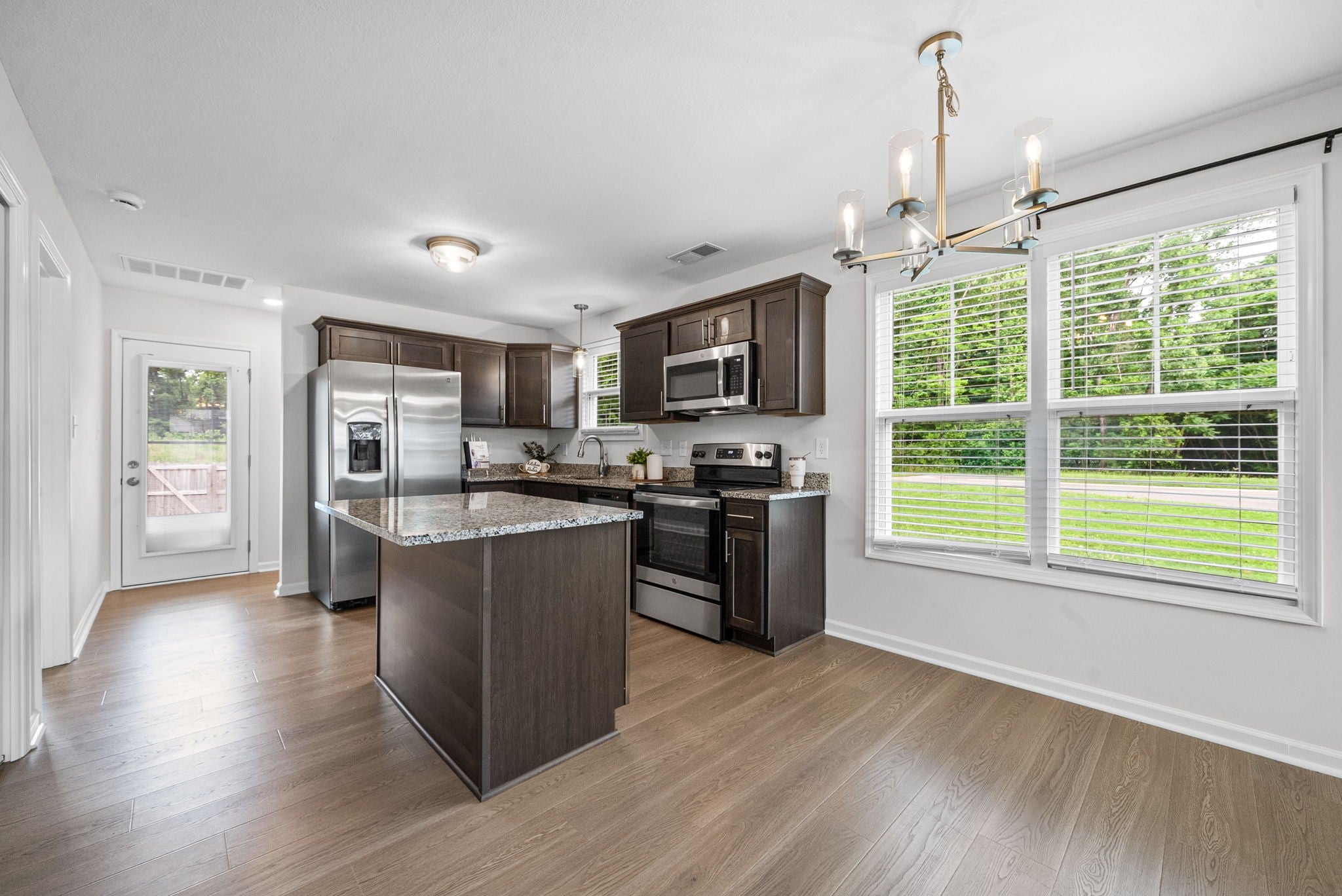 201 Quarry Overlook Way