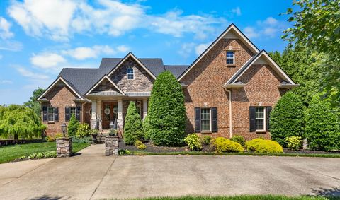 569 Pond Apple Rd Clarksville TN 37043