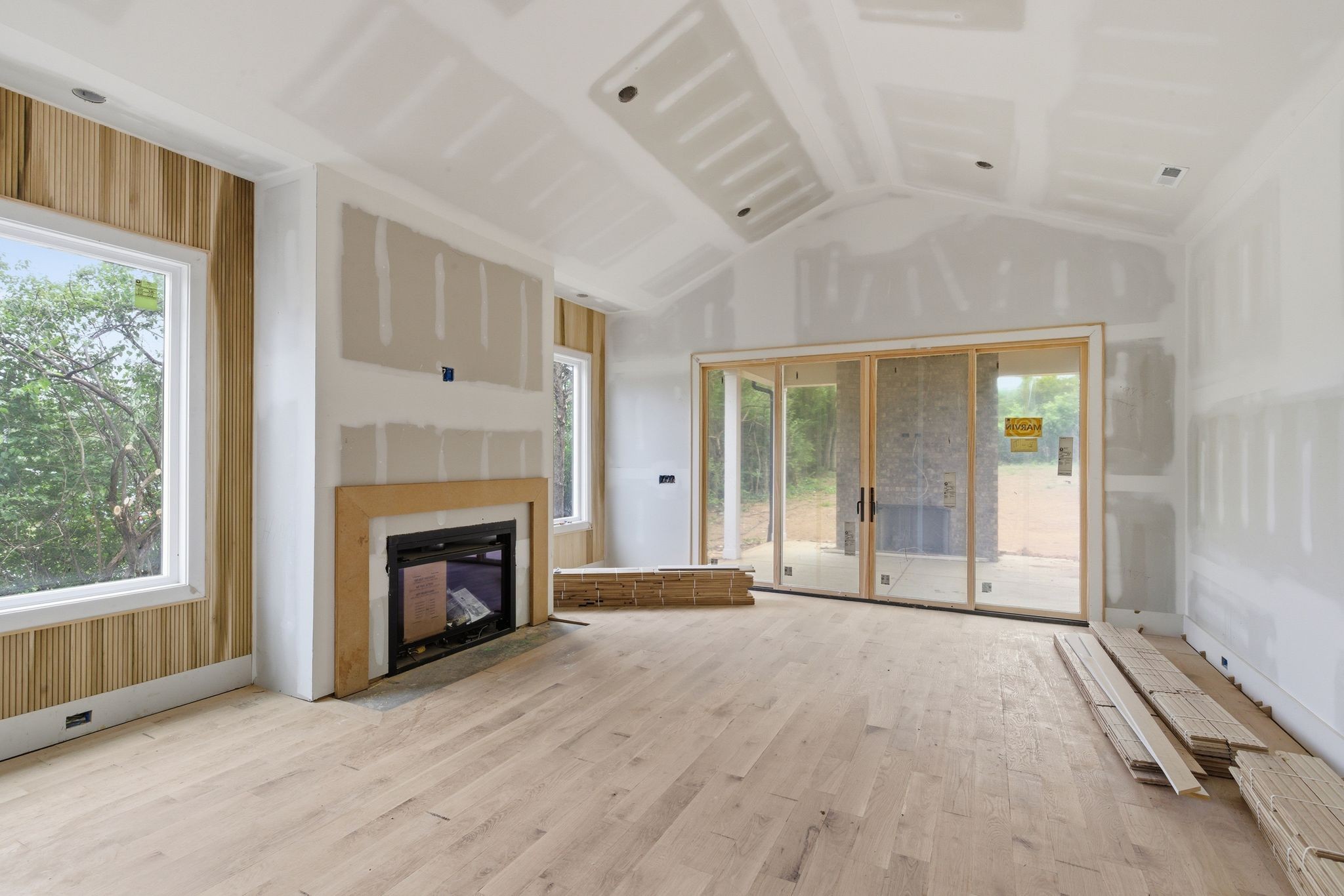 2203 Castleman Dr