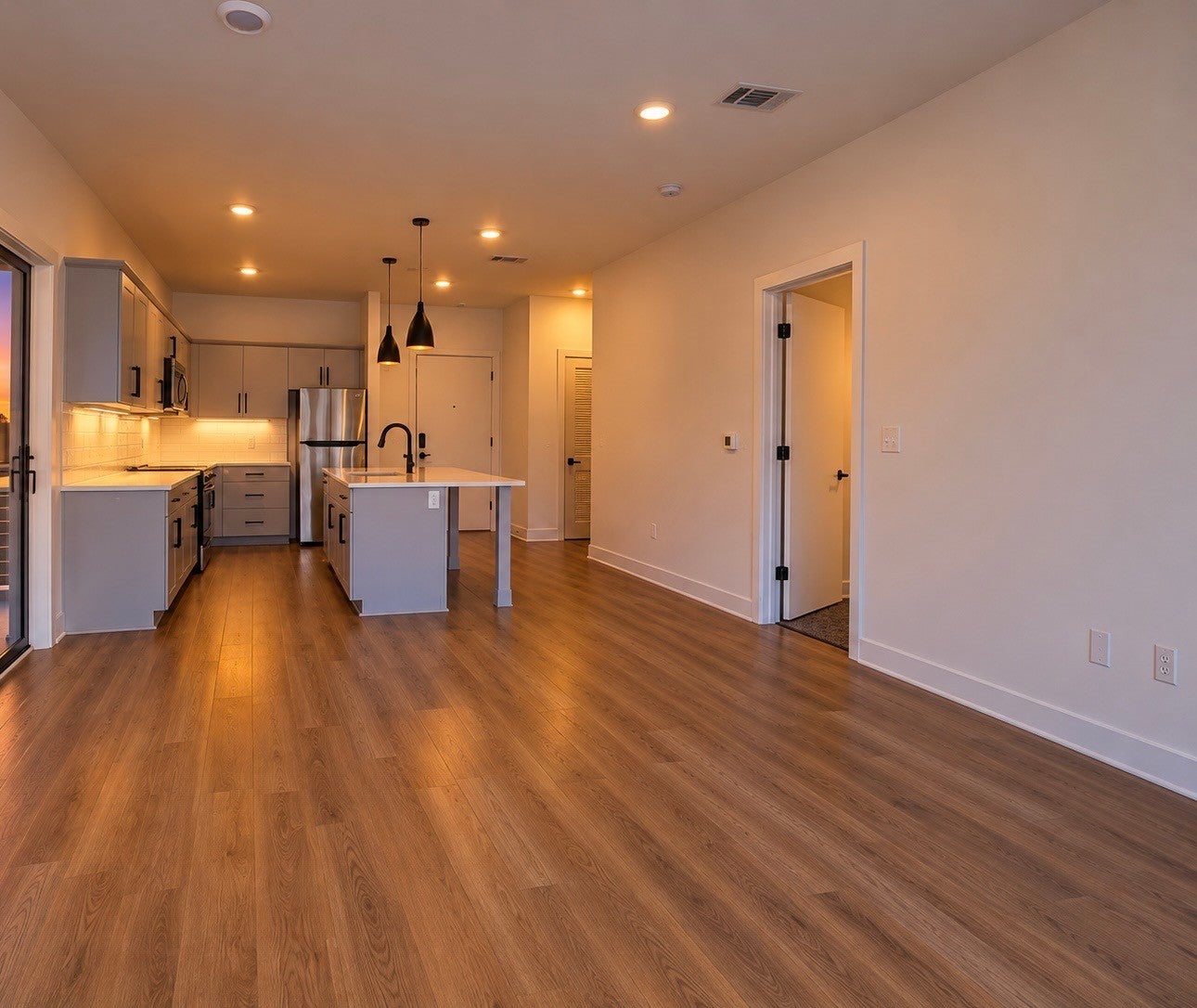 2704 Clifton Ave 211