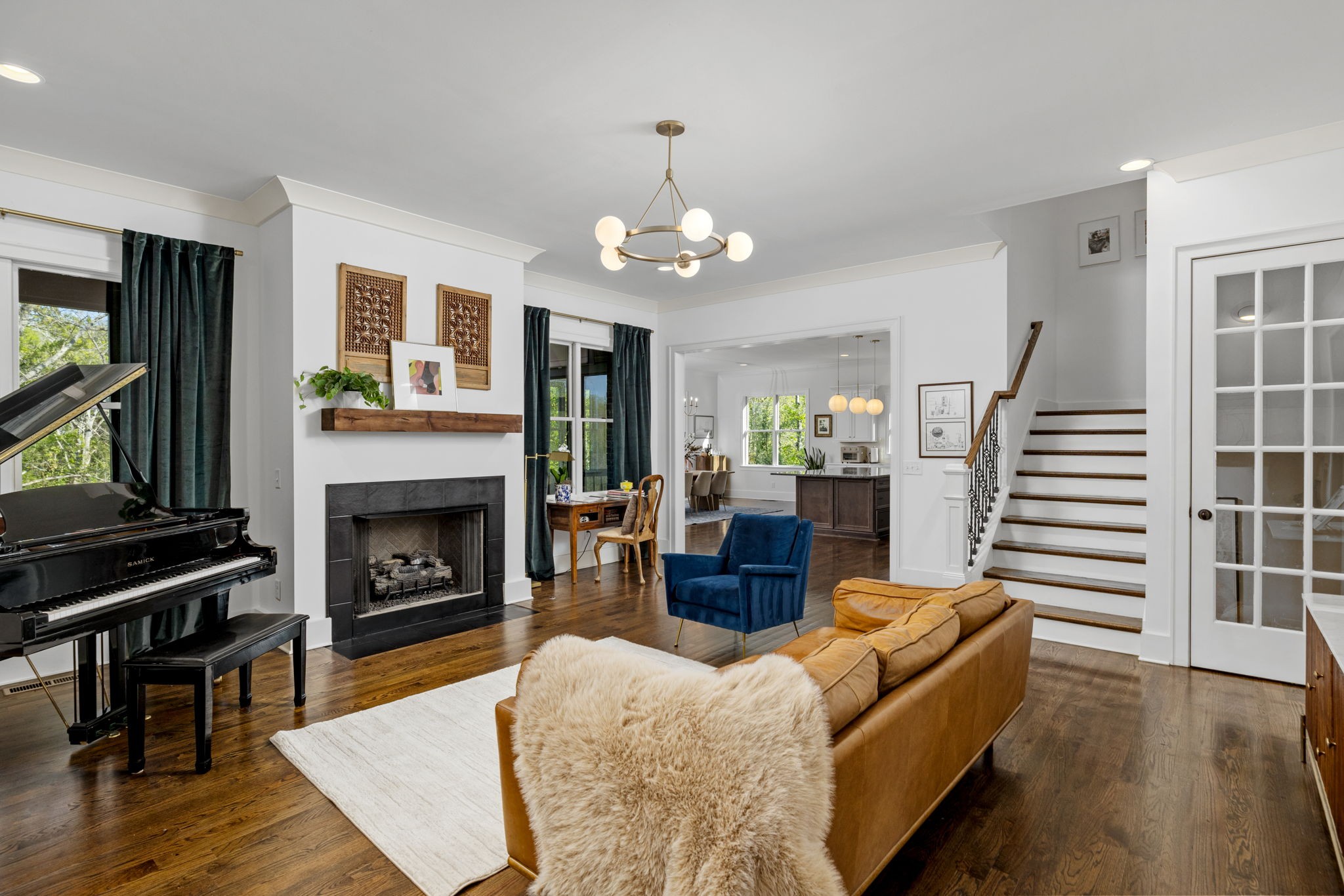 1857 Burland Crescent